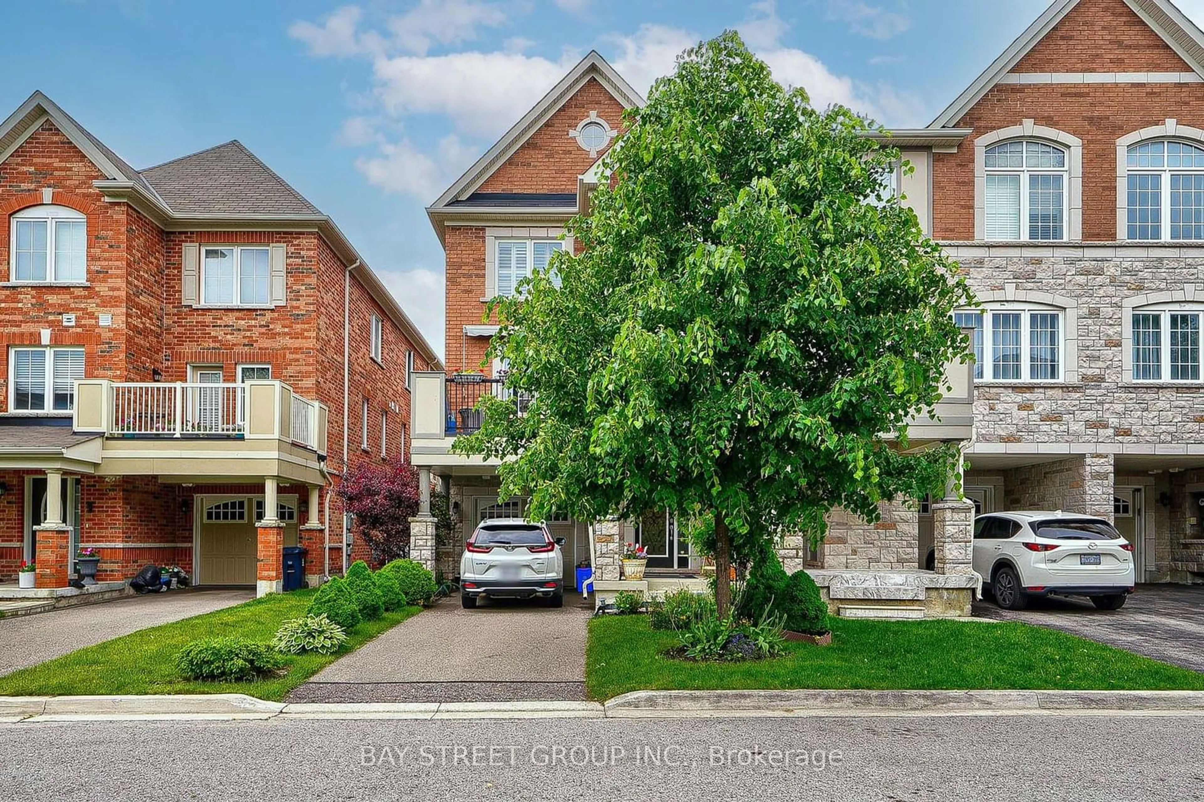 A pic from exterior of the house or condo for 78 Minlow Way, Aurora Ontario L4G 0Y1