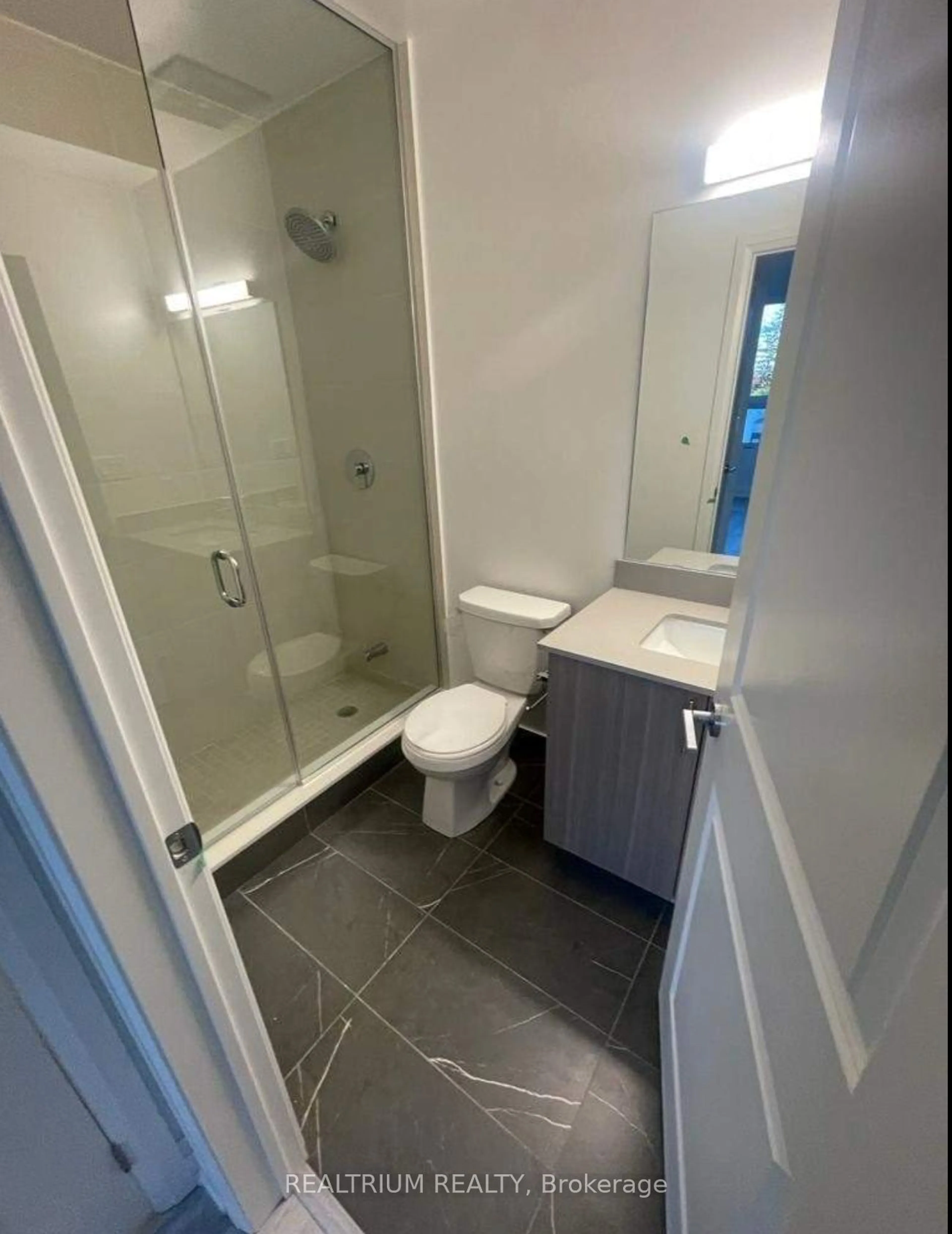 Standard bathroom for 9700 Ninth Line #712, Markham Ontario L6B 1A8