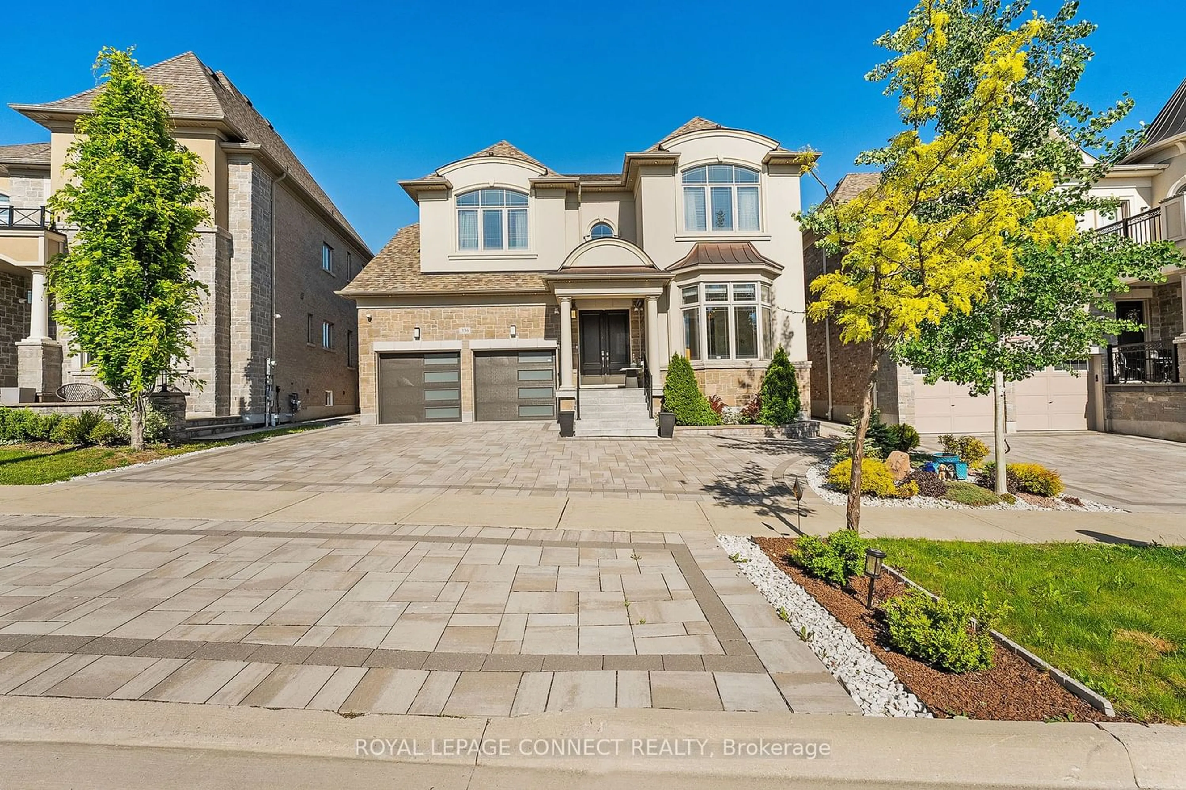 Frontside or backside of a home for 336 Farrell Rd, Vaughan Ontario L6A 4W9