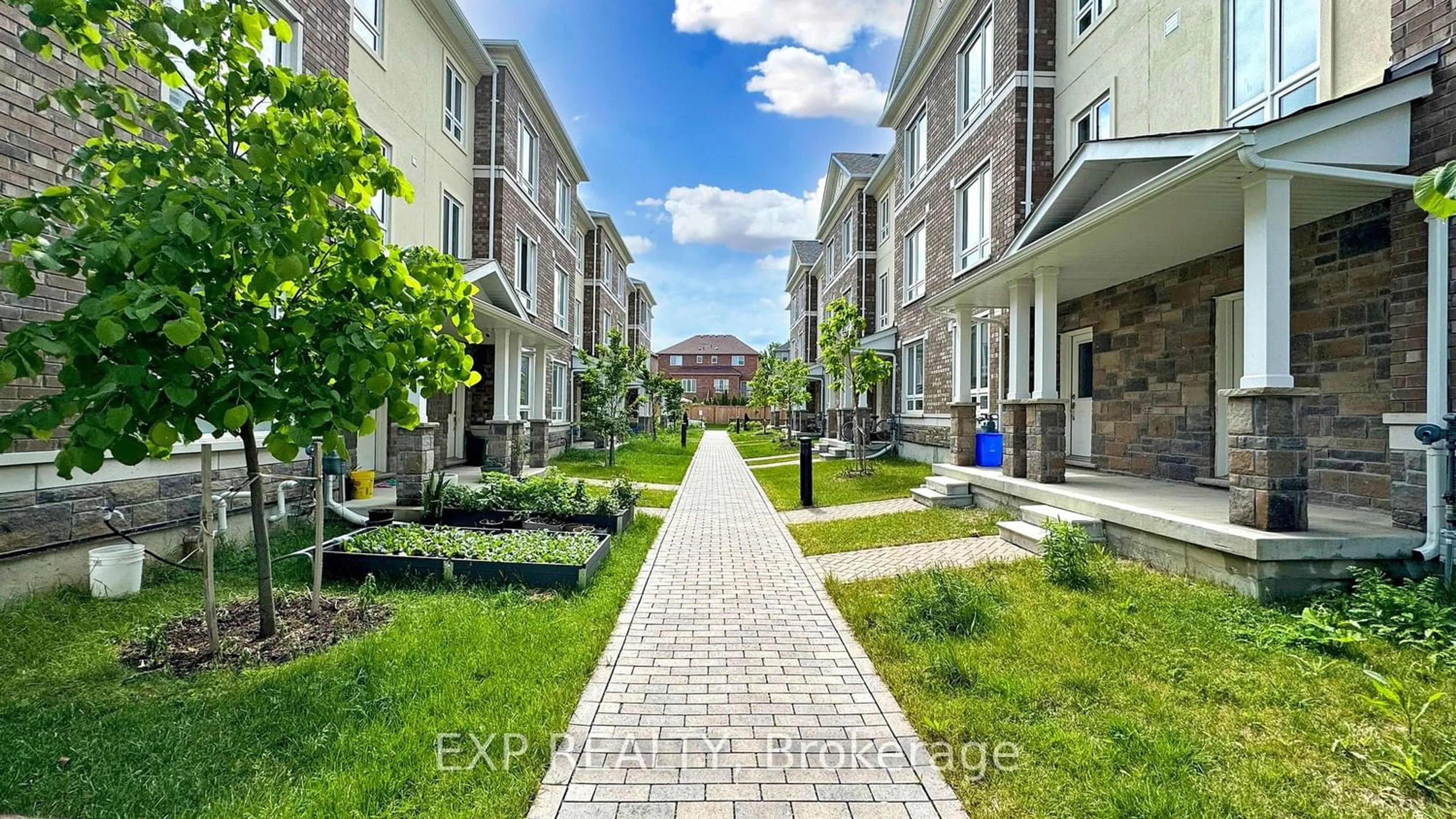 A pic from exterior of the house or condo for 19 Massachusetts Lane, Markham Ontario L6E 0V6
