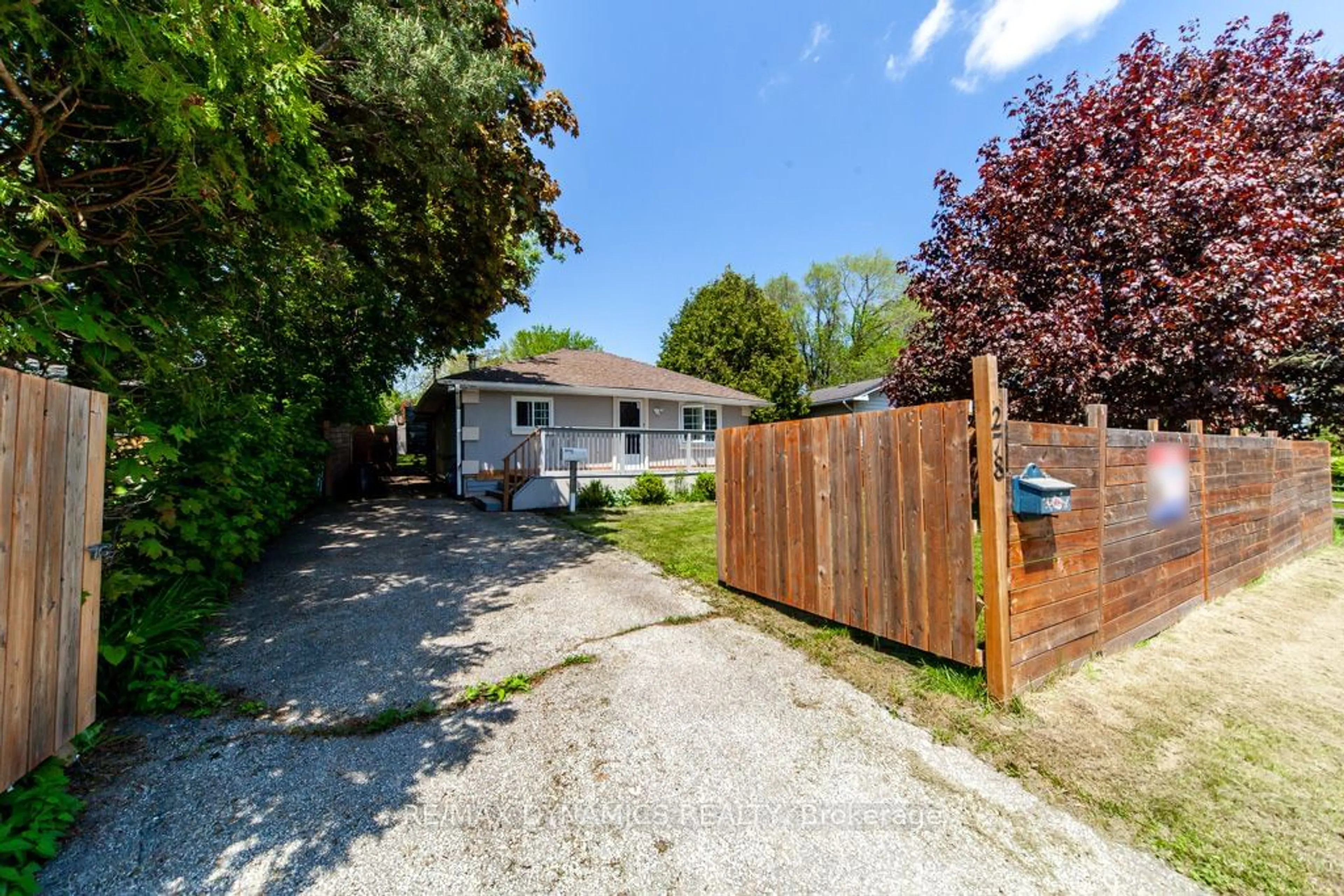 Fenced yard for 278 Pasadena Dr, Georgina Ontario L4P 2Y9