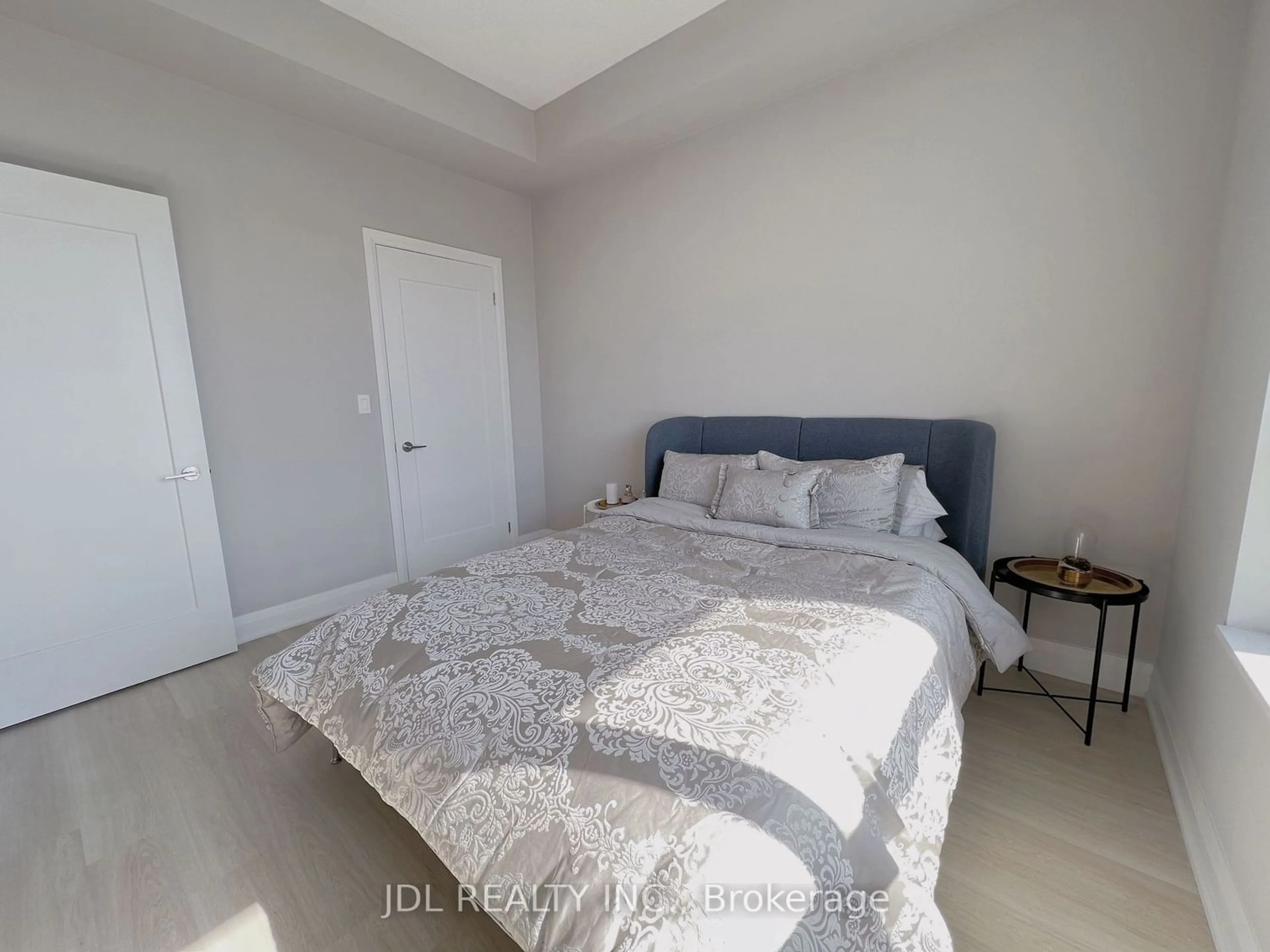 A pic of a room for 396 Highway 7 St #908, Richmond Hill Ontario L4B 0G7