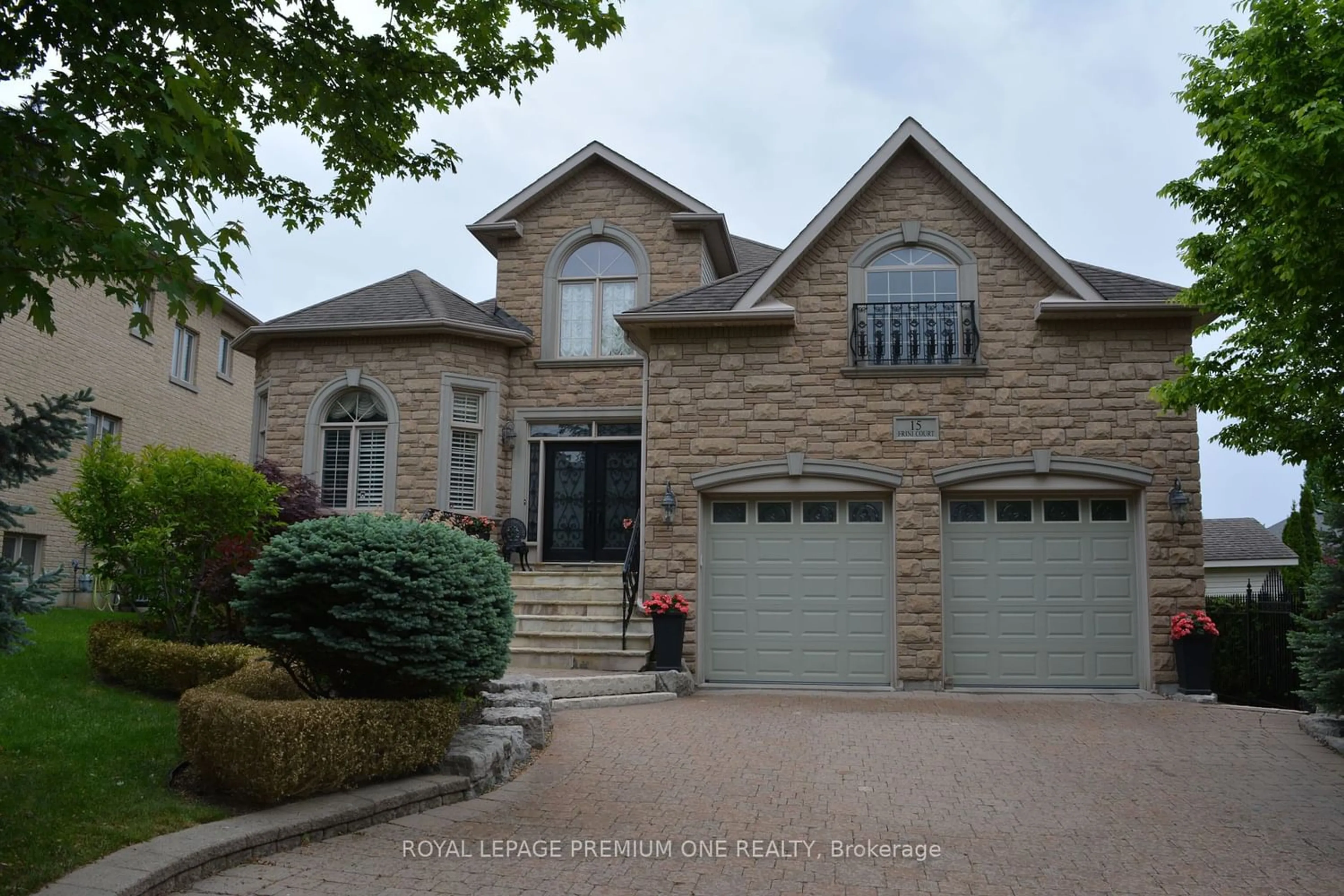 Home with brick exterior material for 15 Frini Crt, Vaughan Ontario L4H 1H2