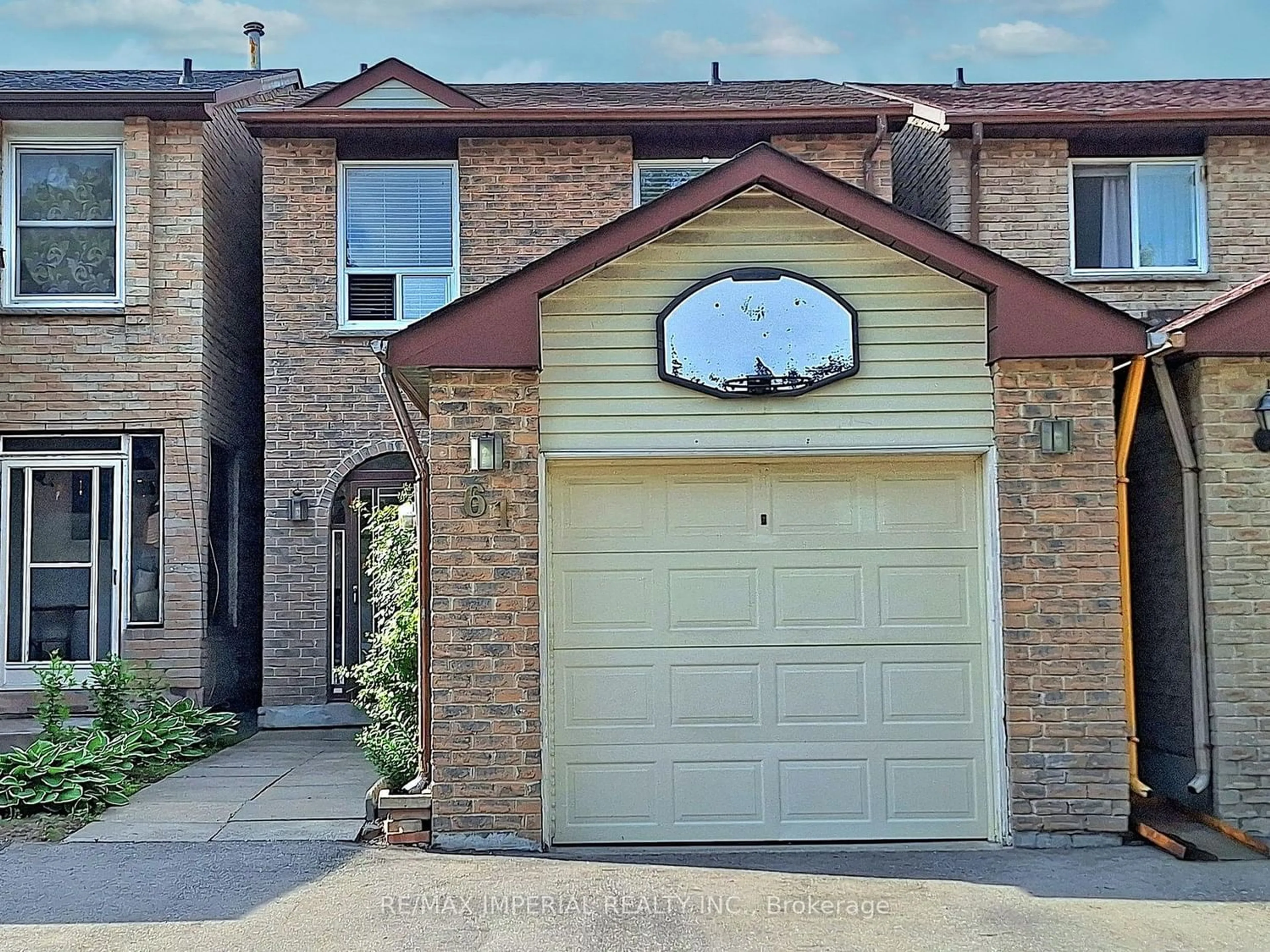 A pic from exterior of the house or condo for 61 Mabley Cres, Vaughan Ontario L4J 2Z7
