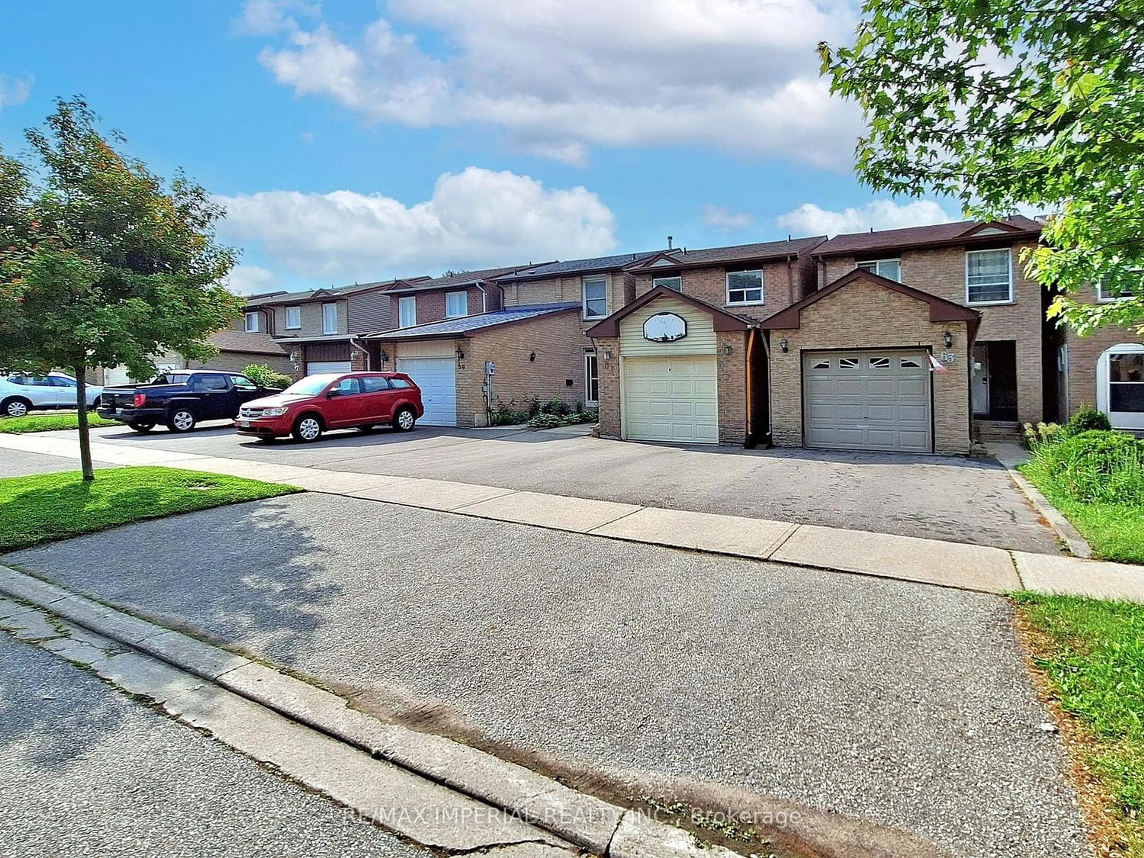 A pic from exterior of the house or condo for 61 Mabley Cres, Vaughan Ontario L4J 2Z7