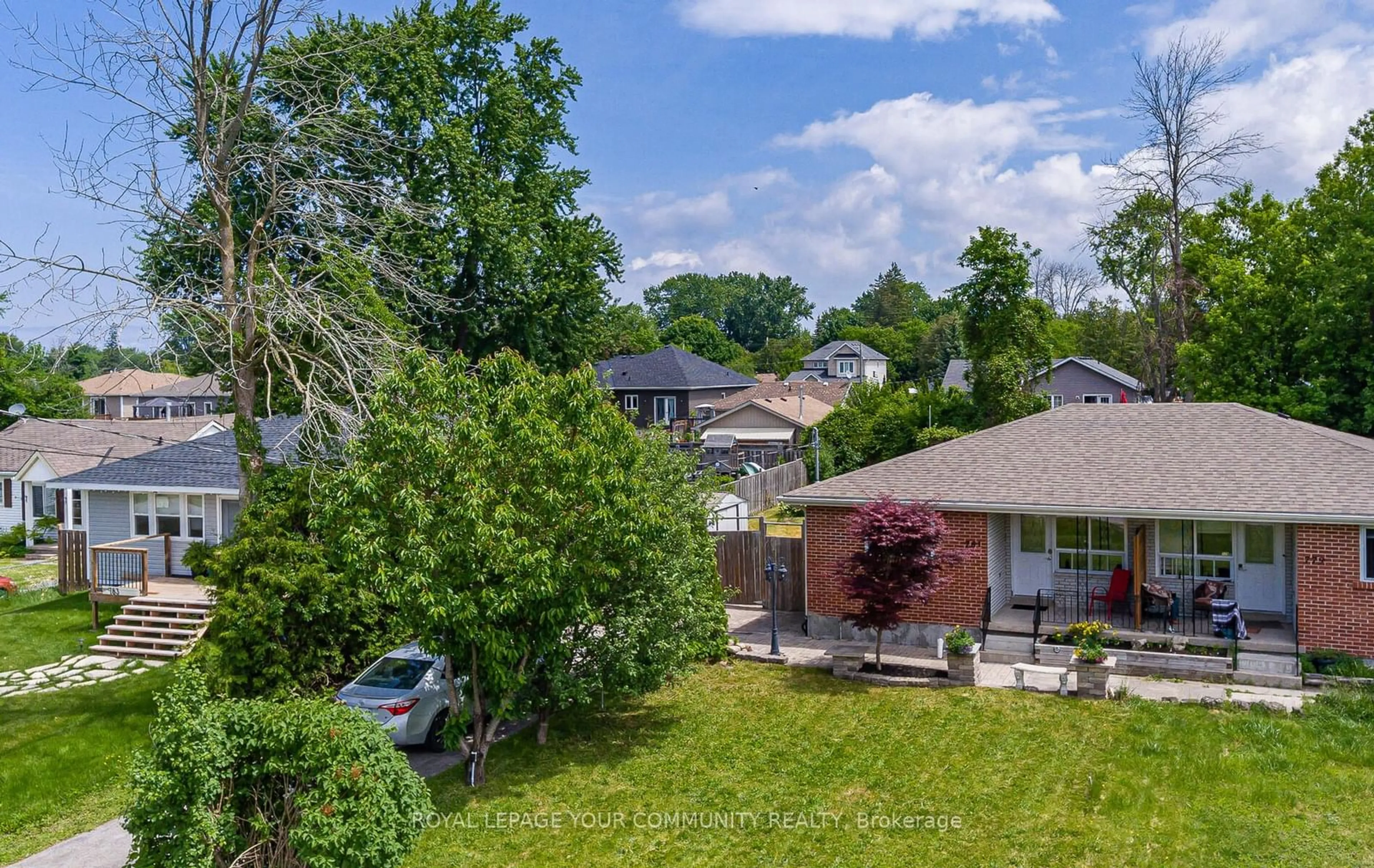 Frontside or backside of a home for 781 Third Ave, Georgina Ontario L0E 1S0