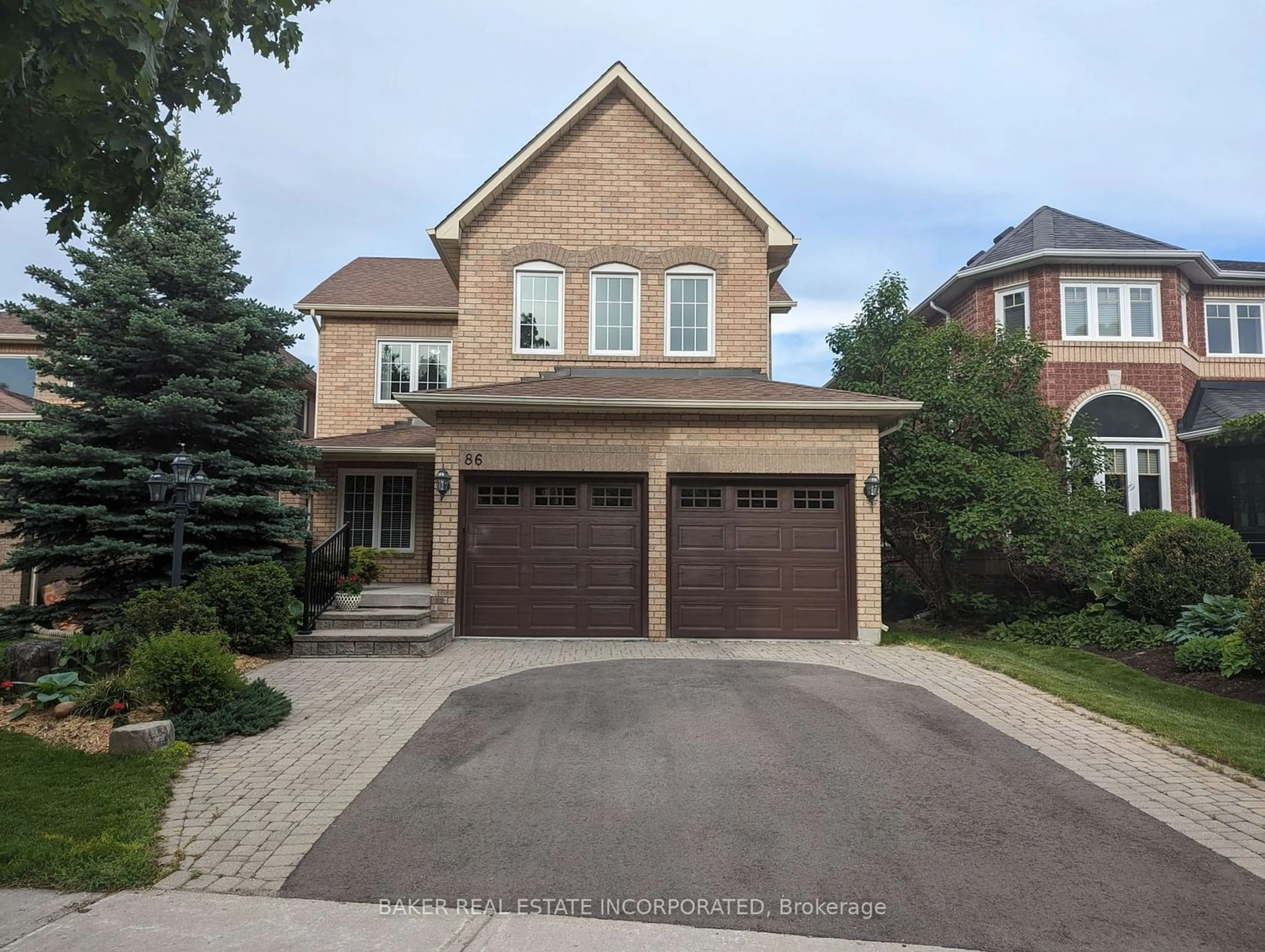 Frontside or backside of a home for 86 Stemmle Dr, Aurora Ontario L4G 6N4