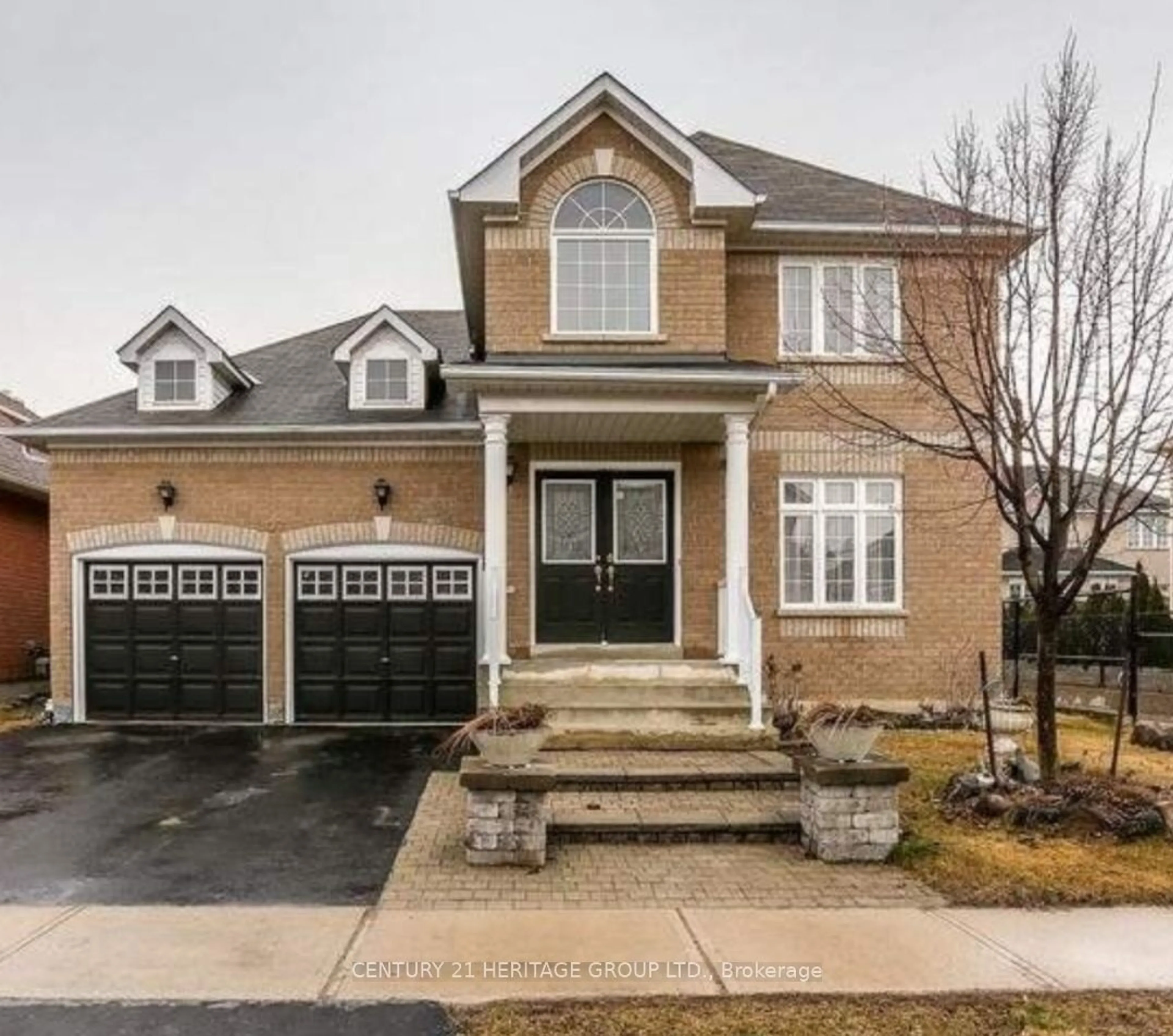 Home with brick exterior material for 207 Flagstone Way, Newmarket Ontario L3X 2Y3