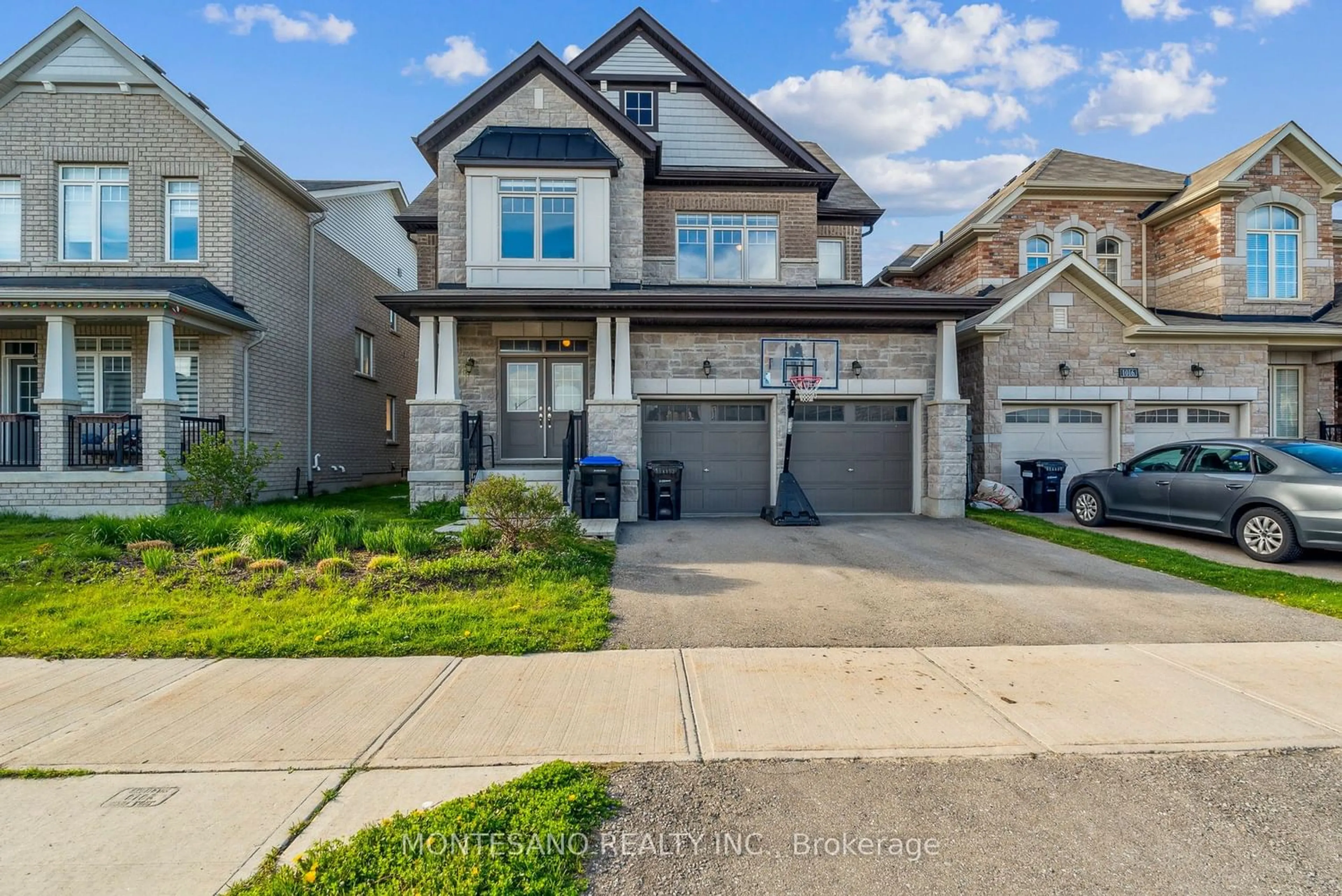 Frontside or backside of a home for 1020 Cole St, Innisfil Ontario L9S 0J9