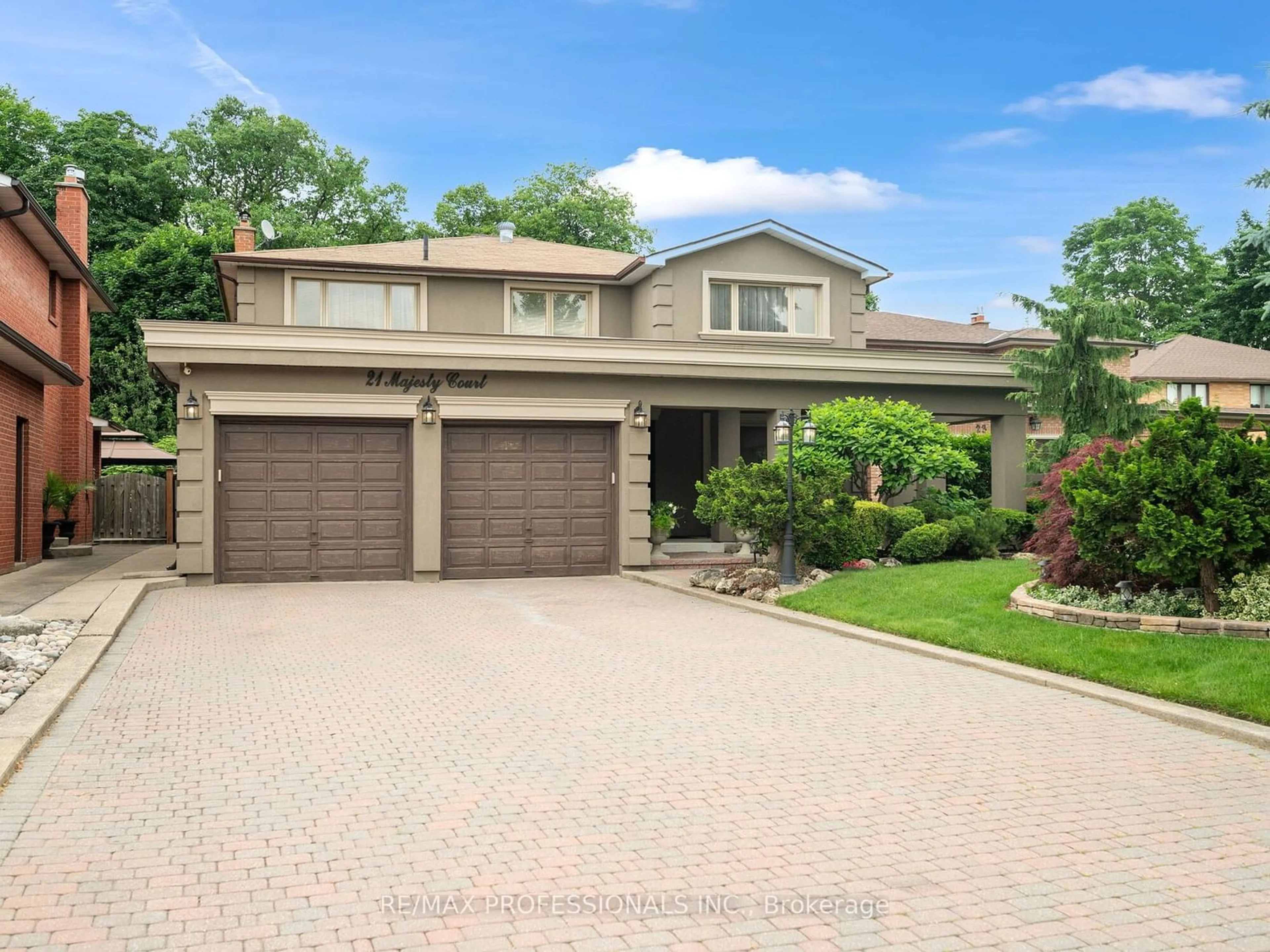 Home with brick exterior material for 21 Majesty Crt, Vaughan Ontario L4L 3S6