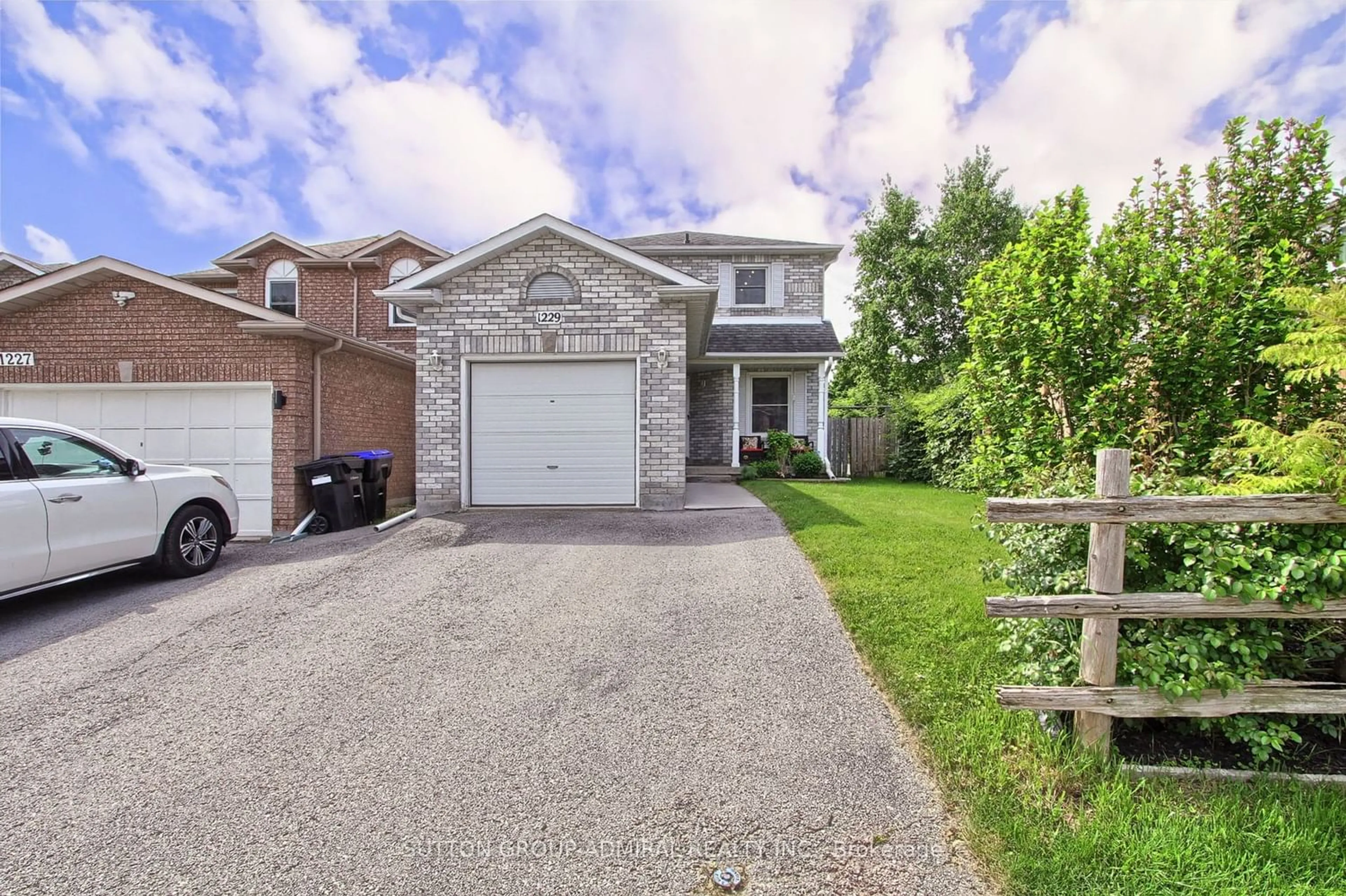 Frontside or backside of a home for 1229 Benson St, Innisfil Ontario L9S 1Y5