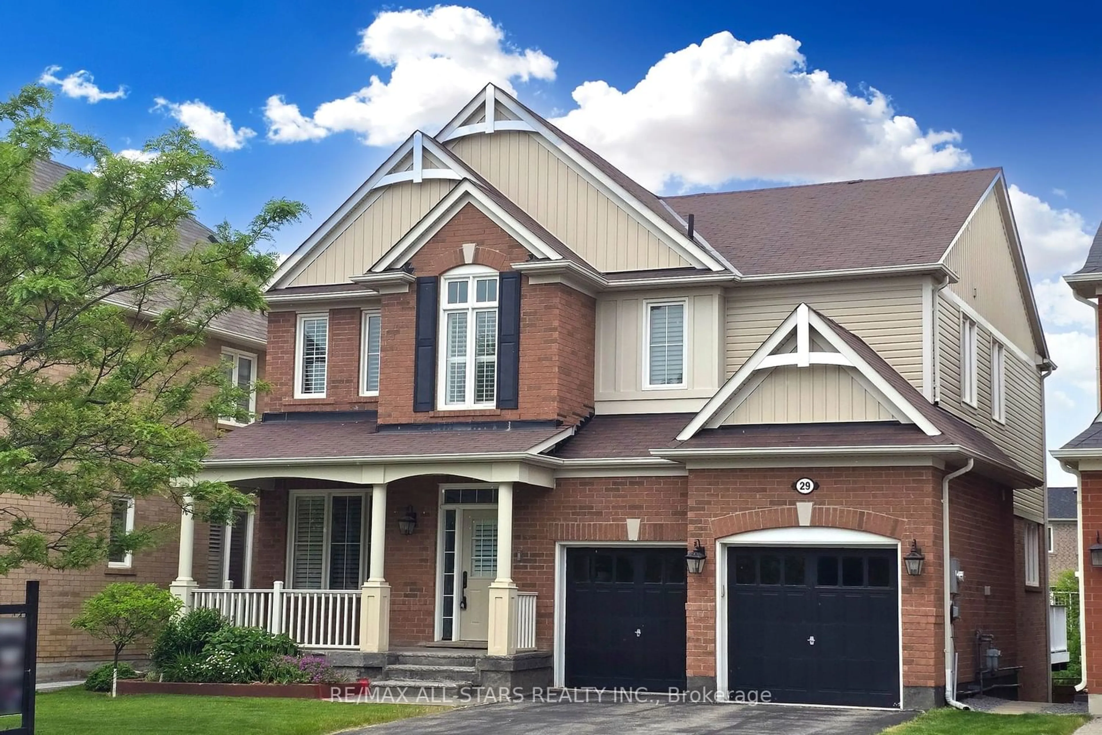 Home with brick exterior material for 29 Yorkleigh Circ, Whitchurch-Stouffville Ontario L4A 0Z5