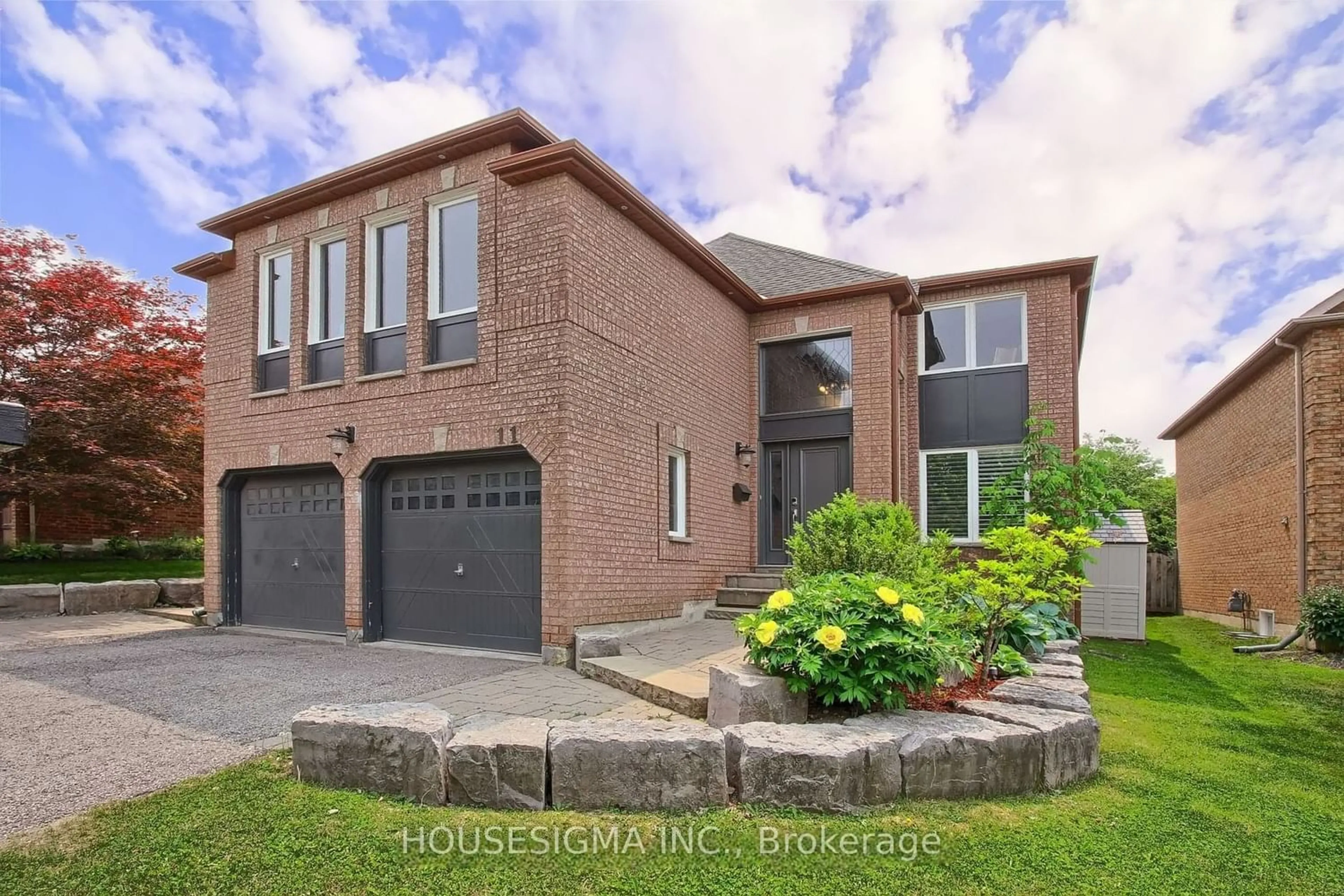 Home with brick exterior material for 11 Bonny Meadows Dr, Aurora Ontario L4G 6N1