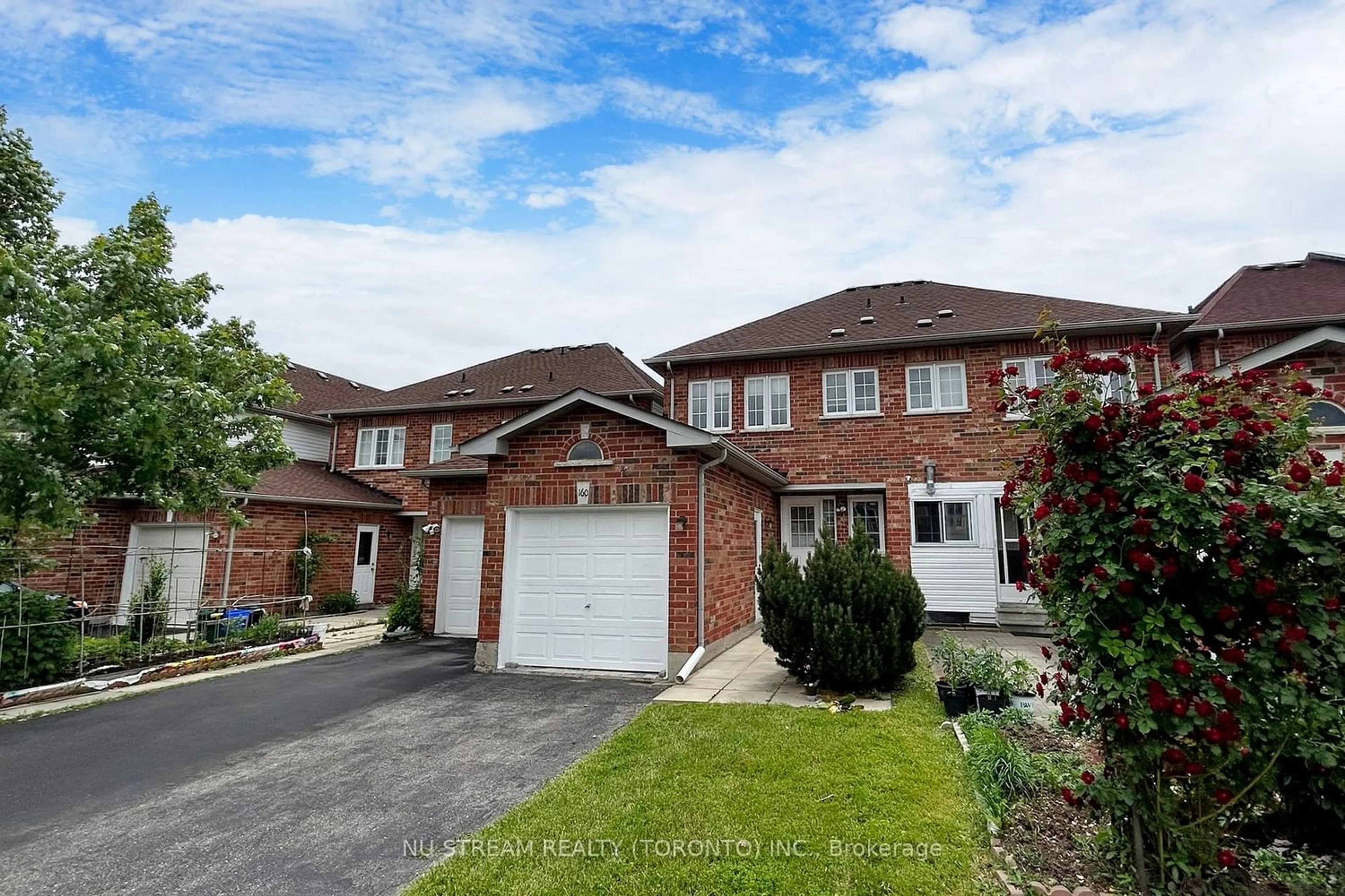 A pic from exterior of the house or condo for 160 South Unionville Ave, Markham Ontario L3R 5X6