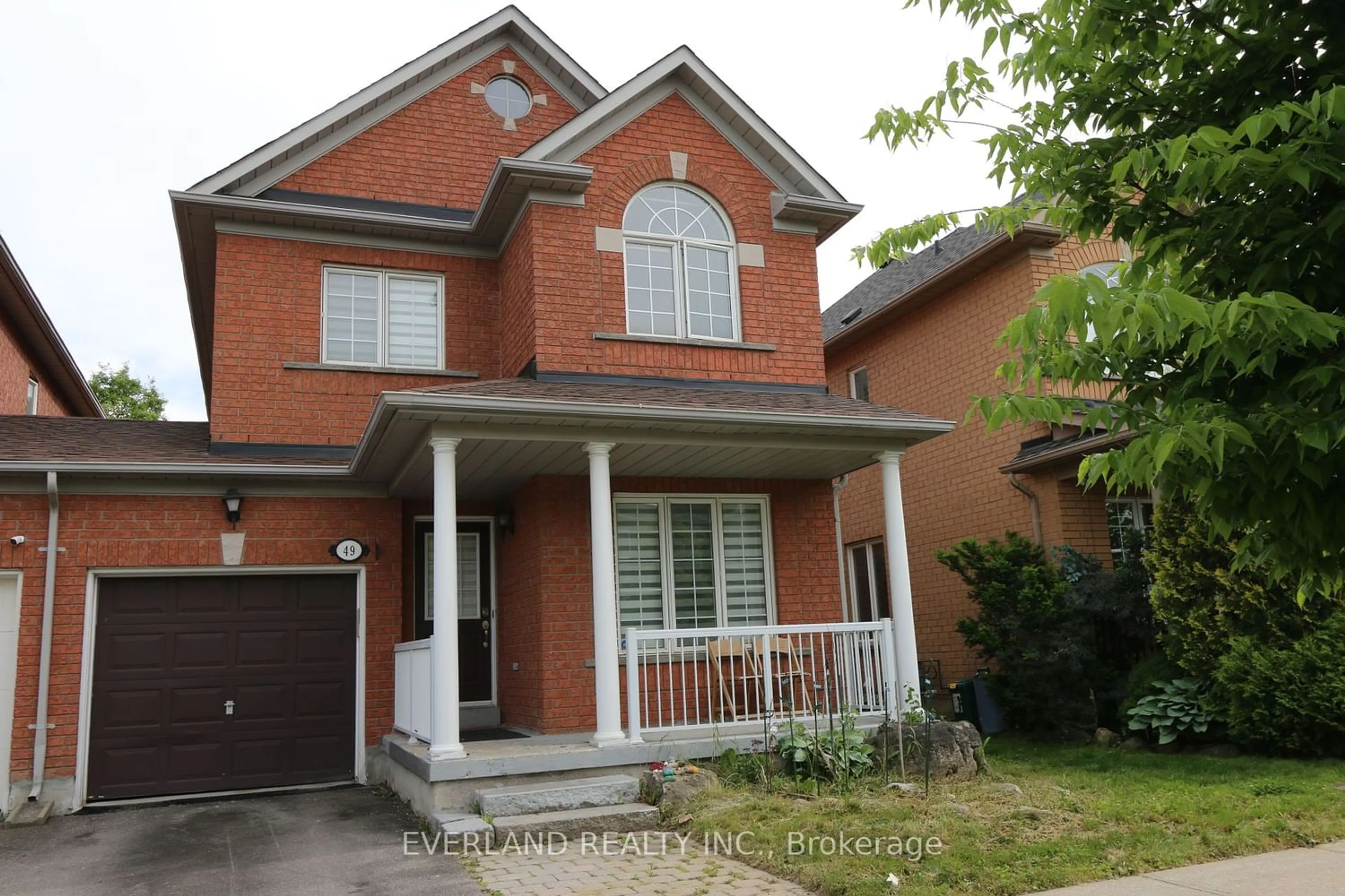 Frontside or backside of a home for 49 Walkview Cres, Richmond Hill Ontario L4E 4H5