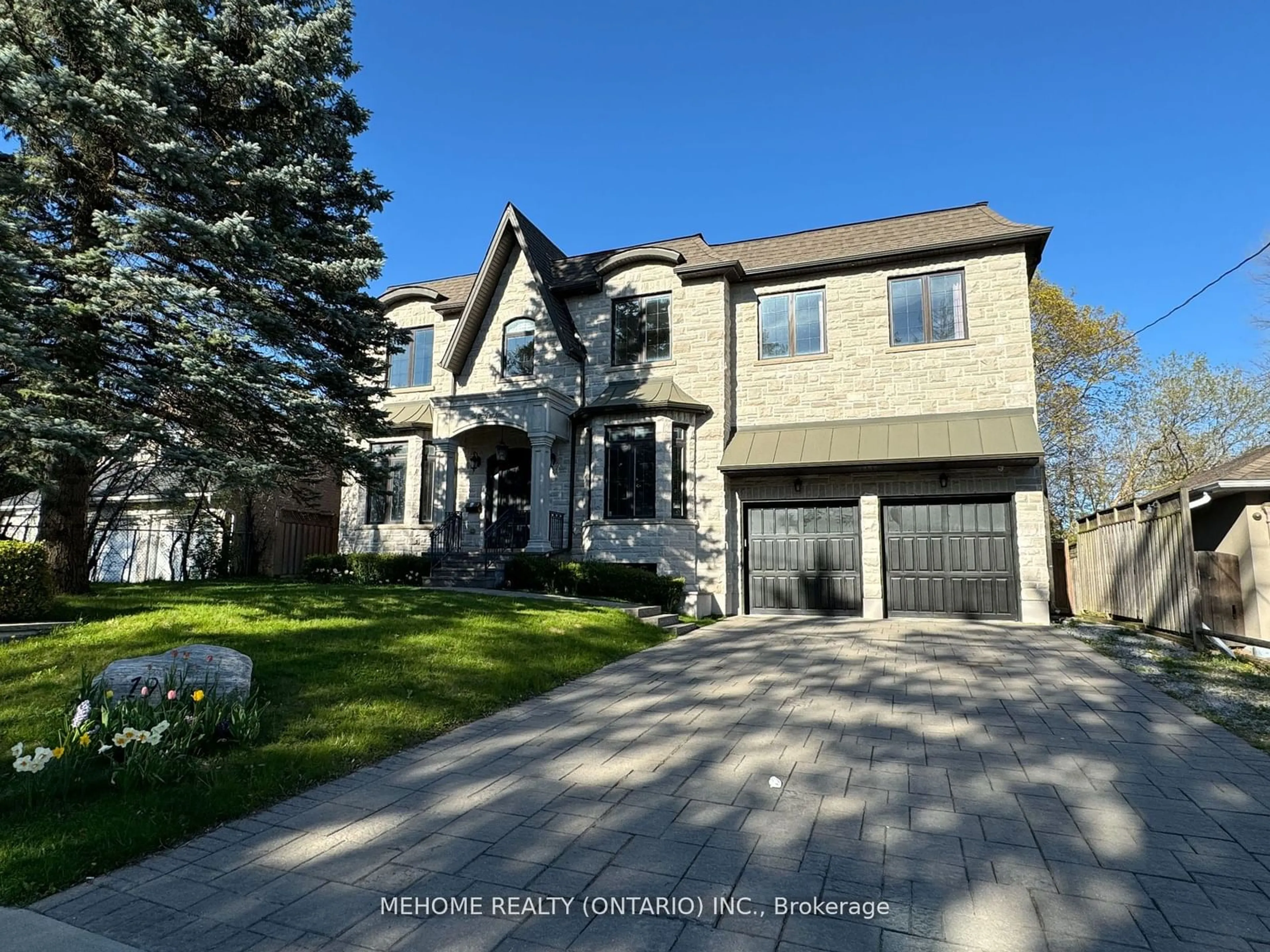 Frontside or backside of a home for 19 Parker Ave, Richmond Hill Ontario L4E 2X3