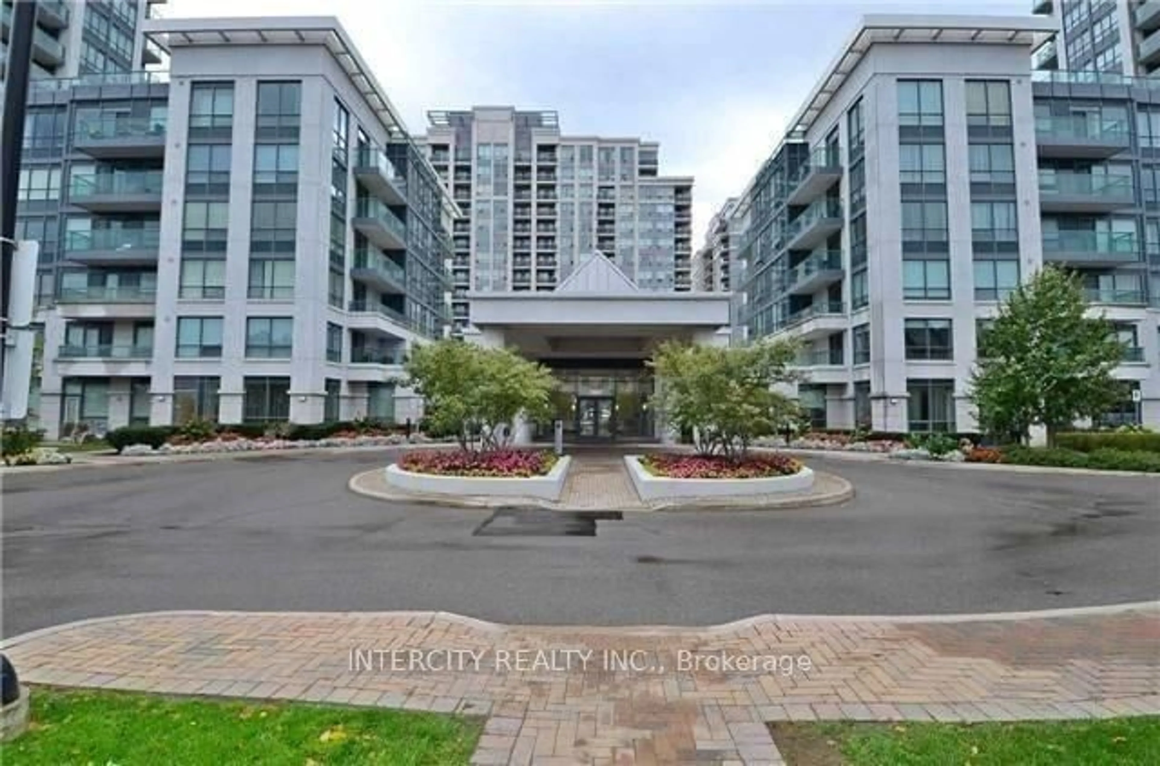 A pic from exterior of the house or condo for 30 North Park Rd #205, Vaughan Ontario L4J 0G6