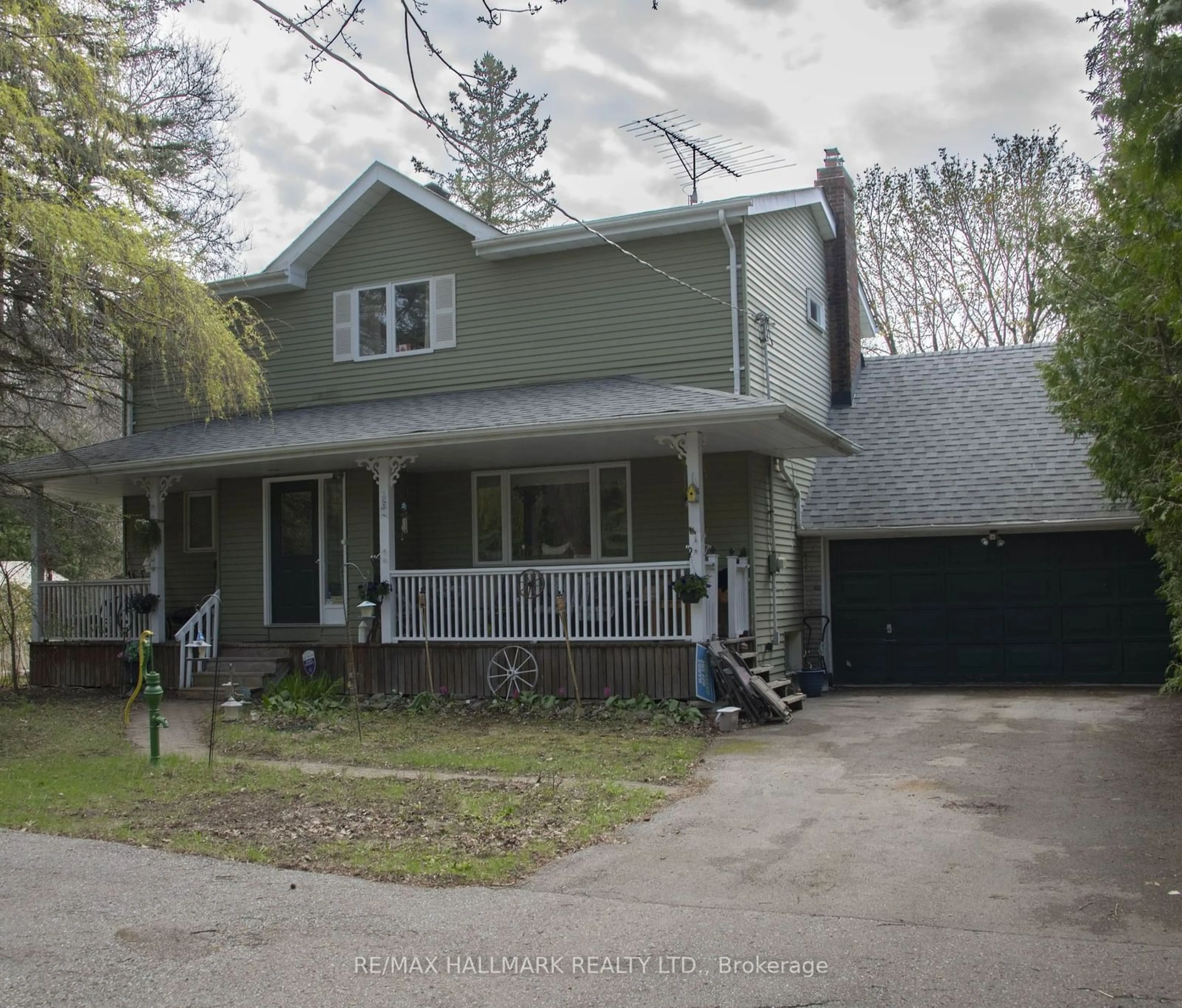 Frontside or backside of a home for 57 Park Cres, Richmond Hill Ontario L4E 3J5