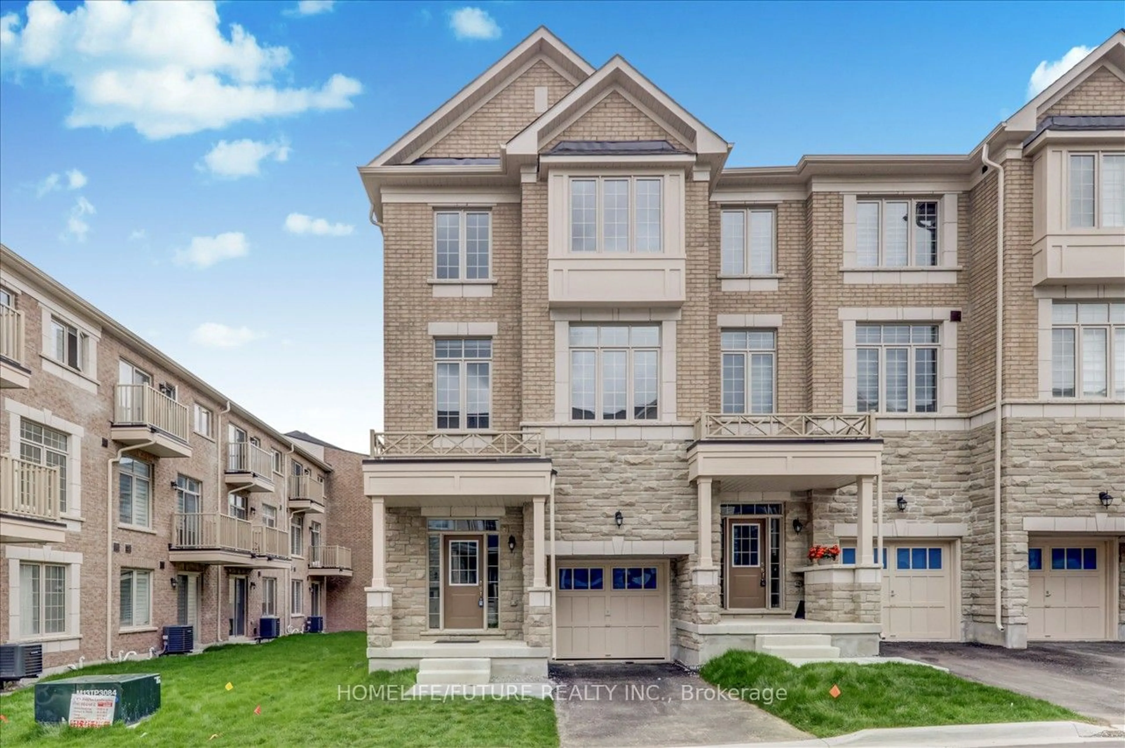 A pic from exterior of the house or condo for 26 Thomas Hope Lane, Markham Ontario L3S 3J5