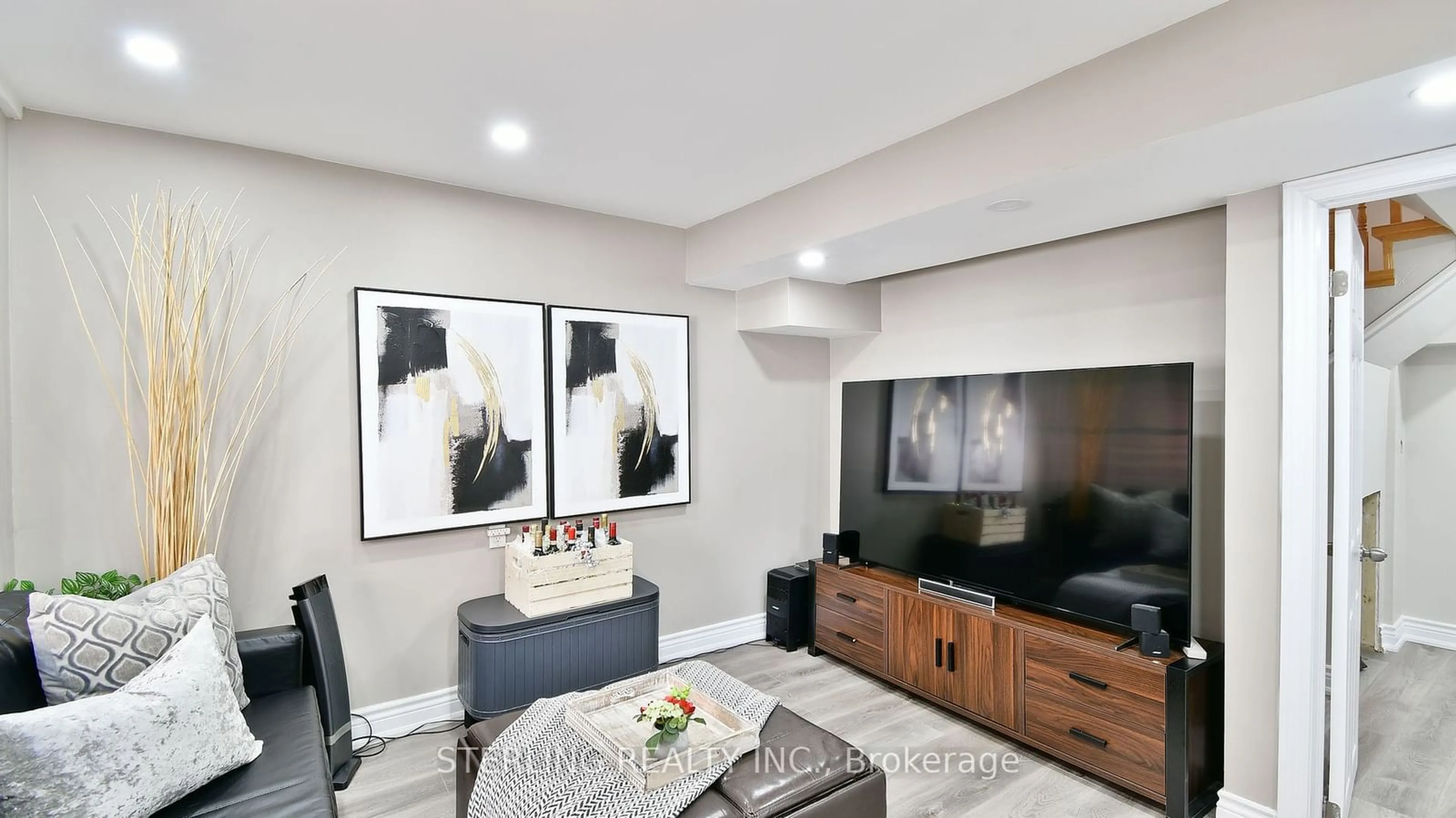 Media room for 5 Eby Way, Markham Ontario L3P 8A9