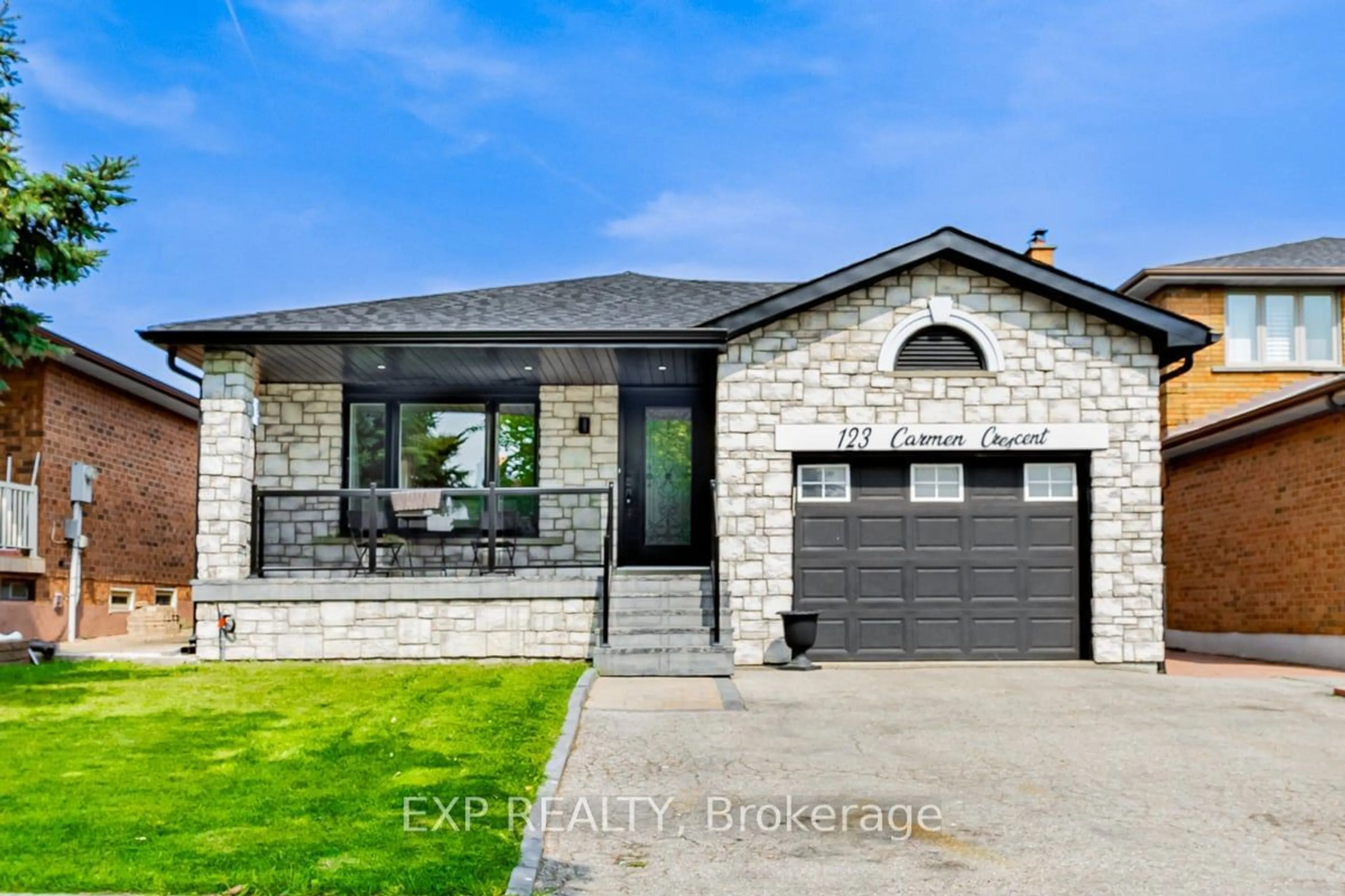 Home with brick exterior material for 123 Carmen Cres, Vaughan Ontario L4L 5P7