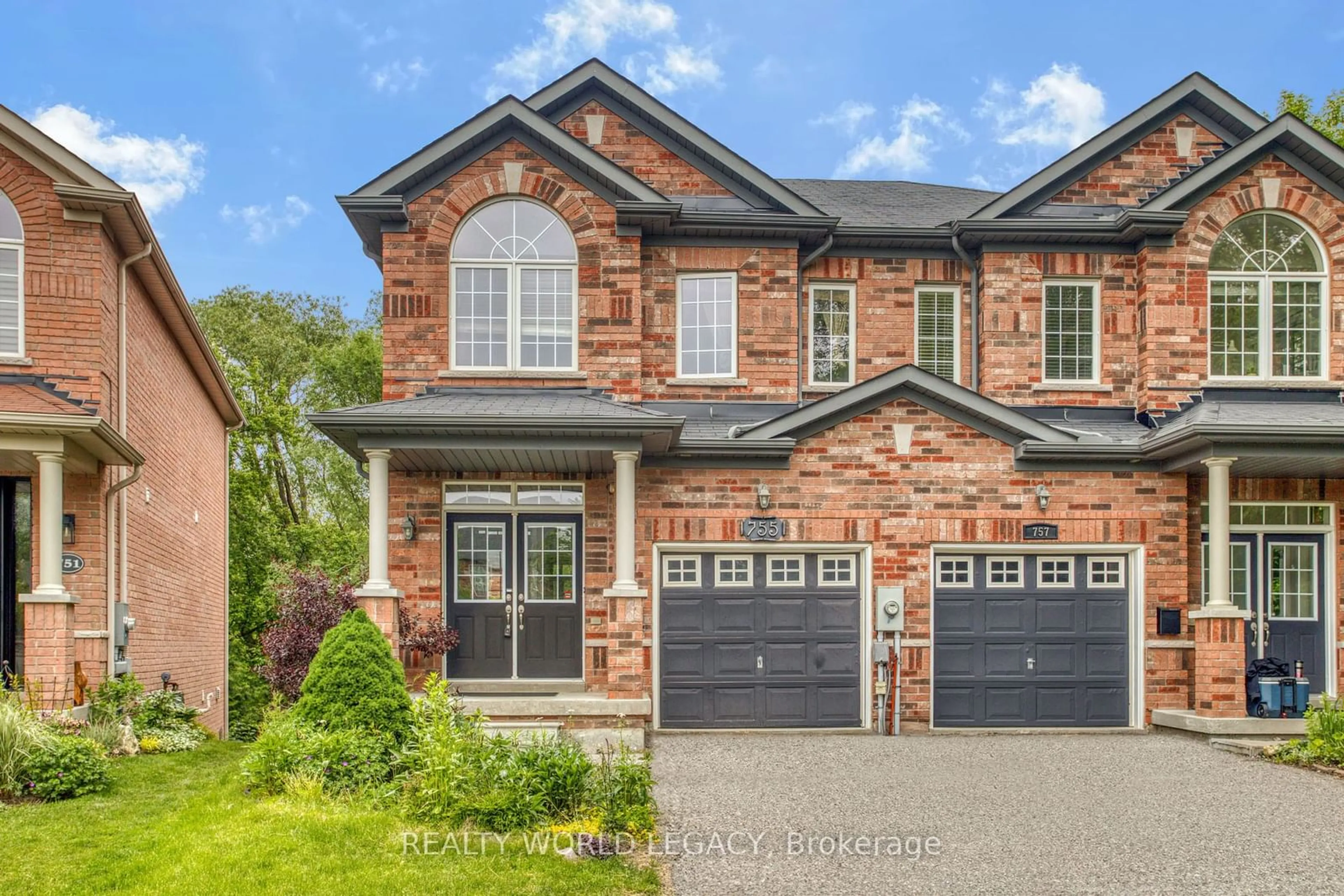 Home with brick exterior material for 755 John Cole Crt, Newmarket Ontario L3Y 5V7