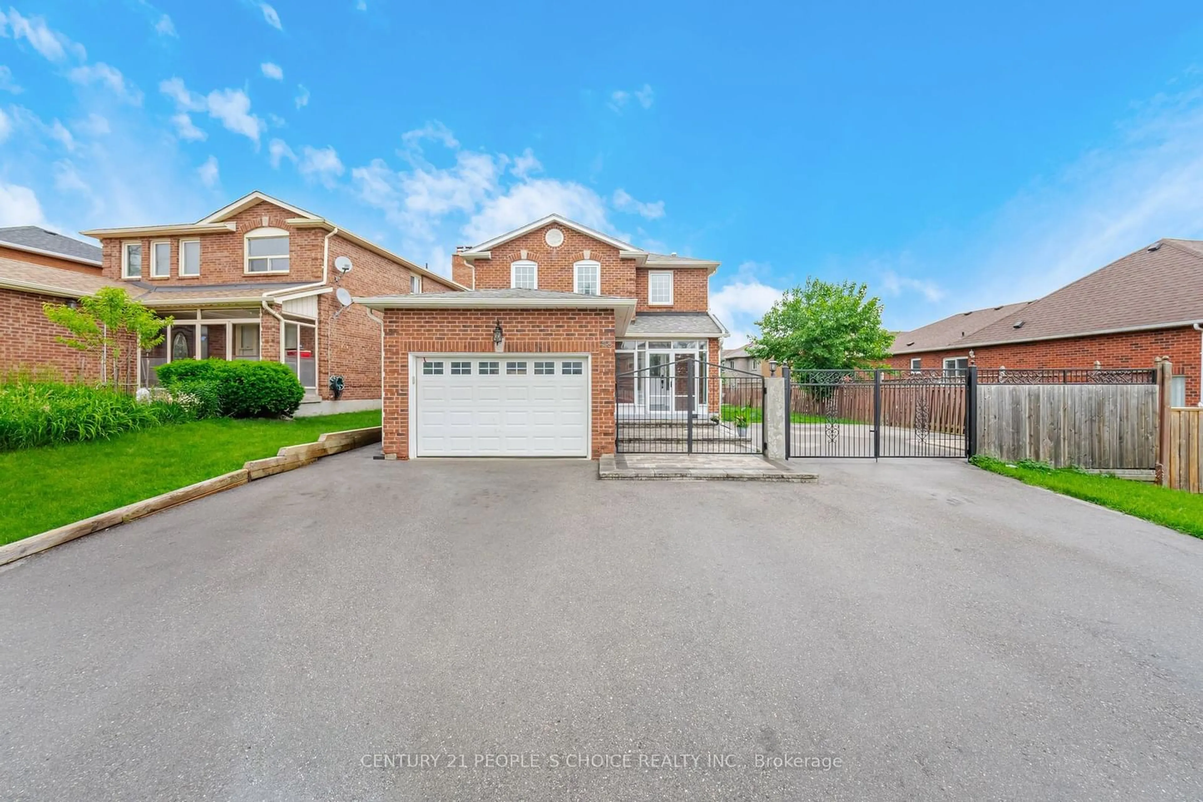 Frontside or backside of a home for 25 Links Rd, Vaughan Ontario L6A 1L5