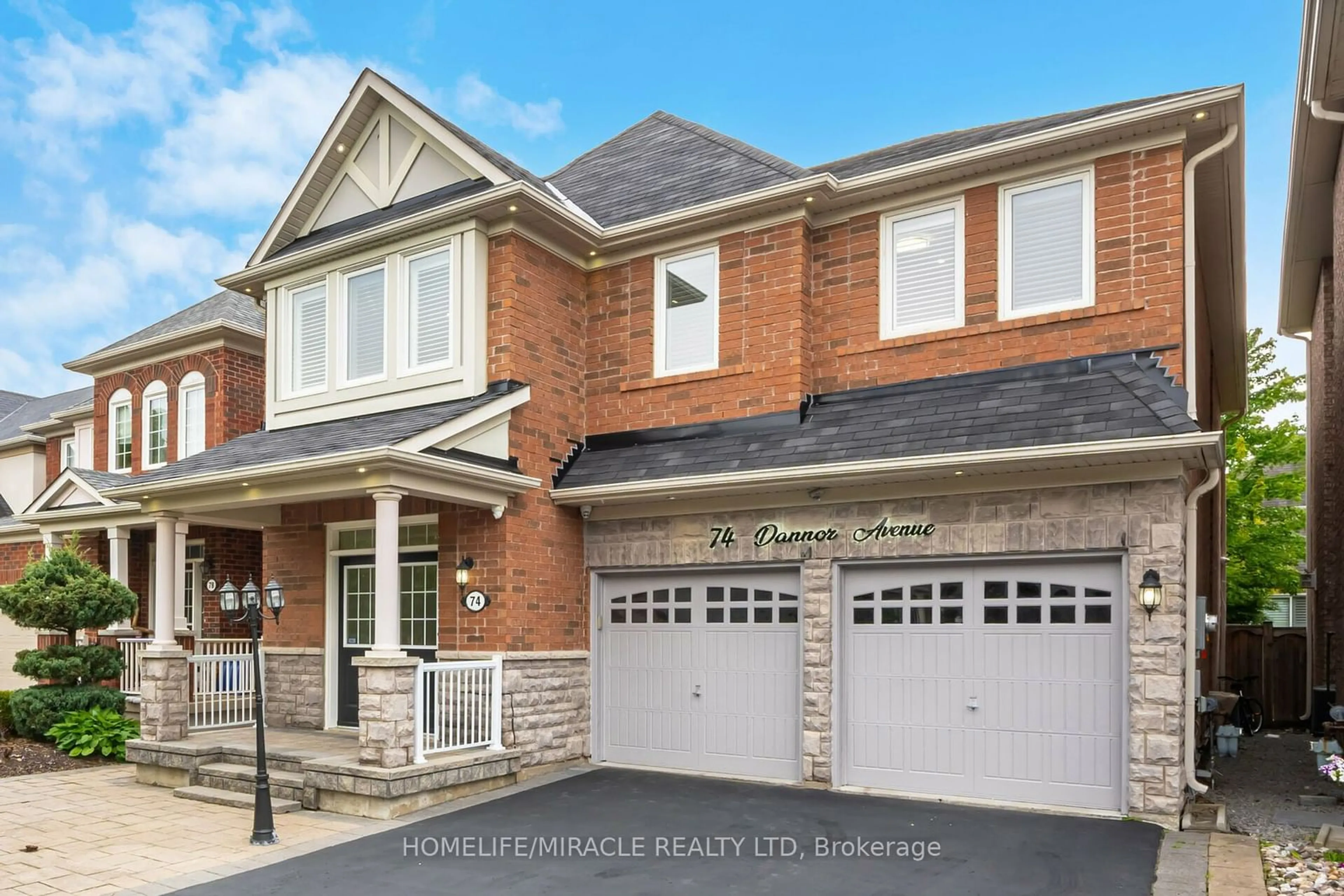 Home with brick exterior material for 74 Dannor Ave, Whitchurch-Stouffville Ontario L4A 0V6