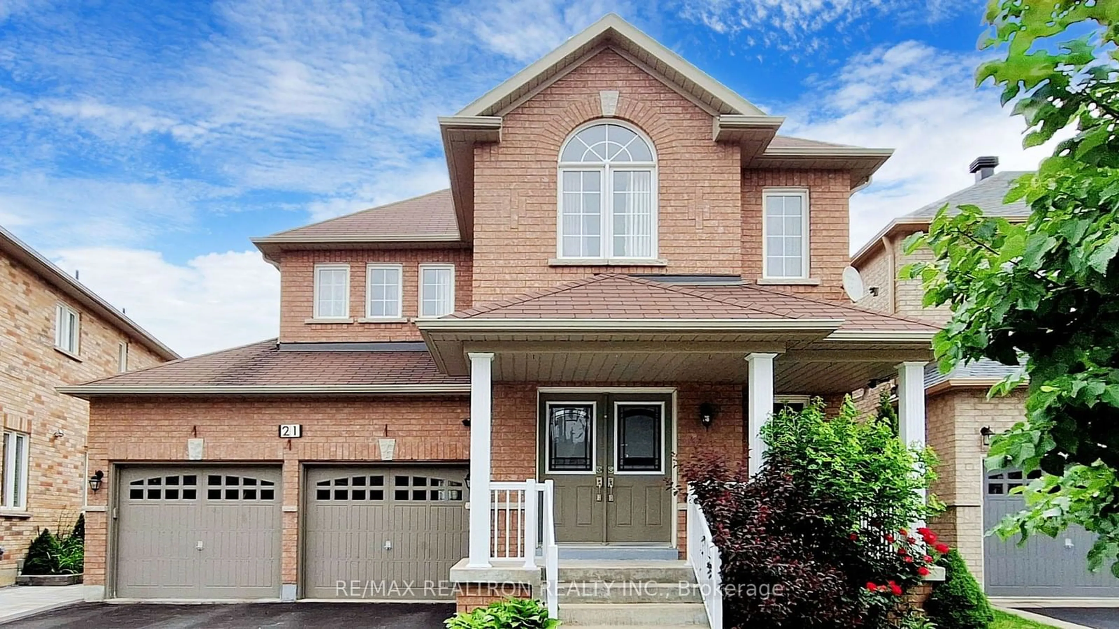 Home with brick exterior material for 21 Peterkin Rd, Markham Ontario L6E 1Y9