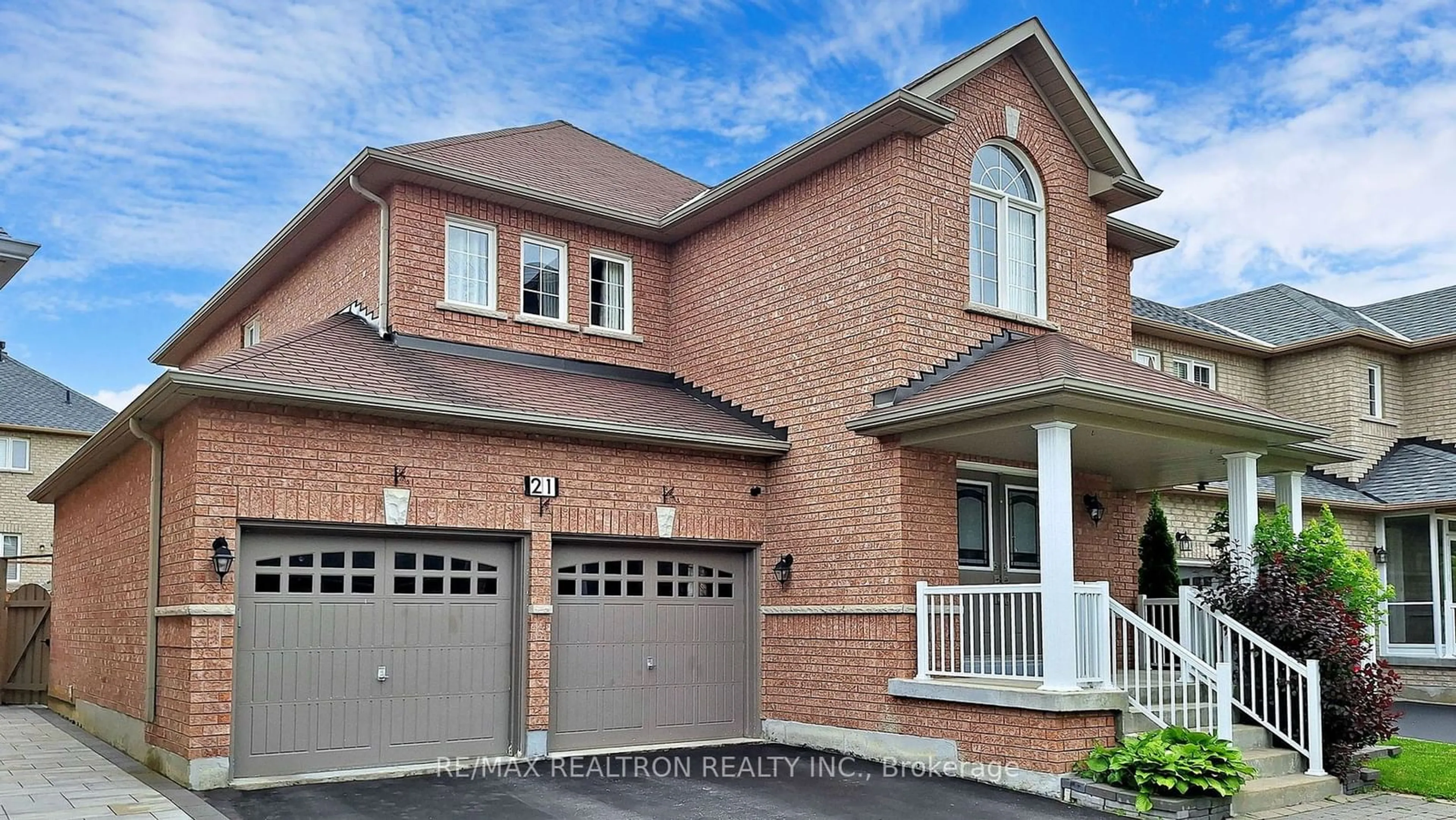 Home with brick exterior material for 21 Peterkin Rd, Markham Ontario L6E 1Y9