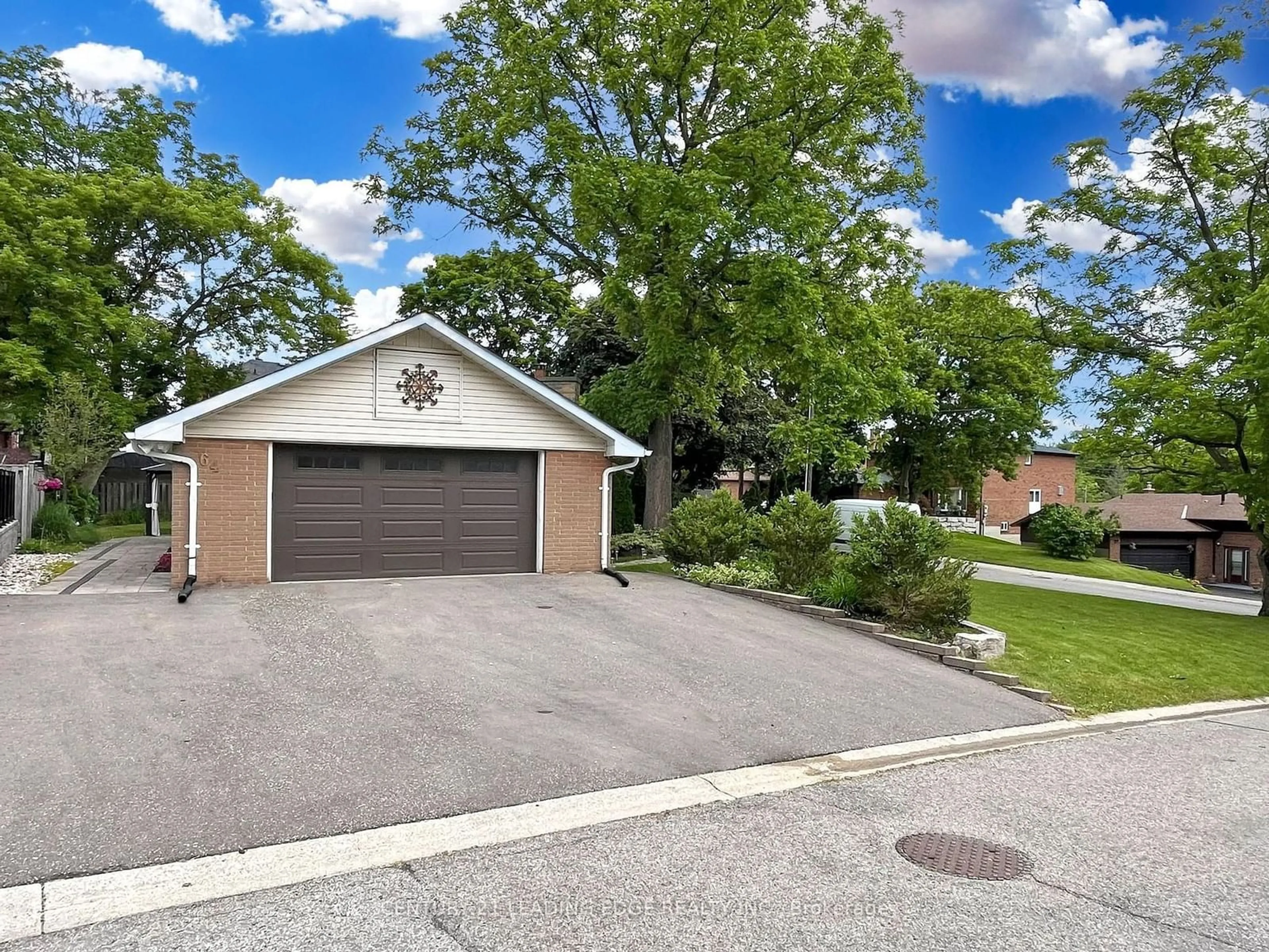 Frontside or backside of a home for 64 Joseph St, Markham Ontario M3P 2N5