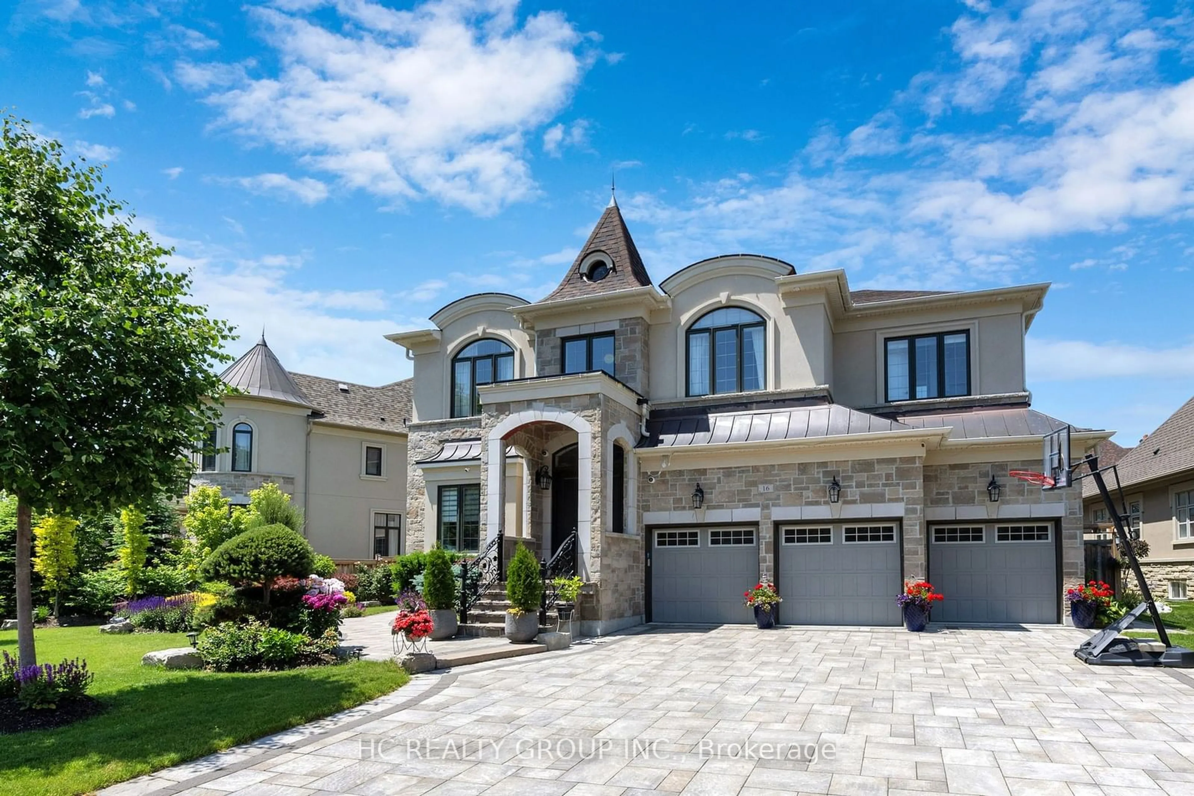 Home with brick exterior material for 16 Sofia Olivia Cres, Vaughan Ontario L6A 4T2