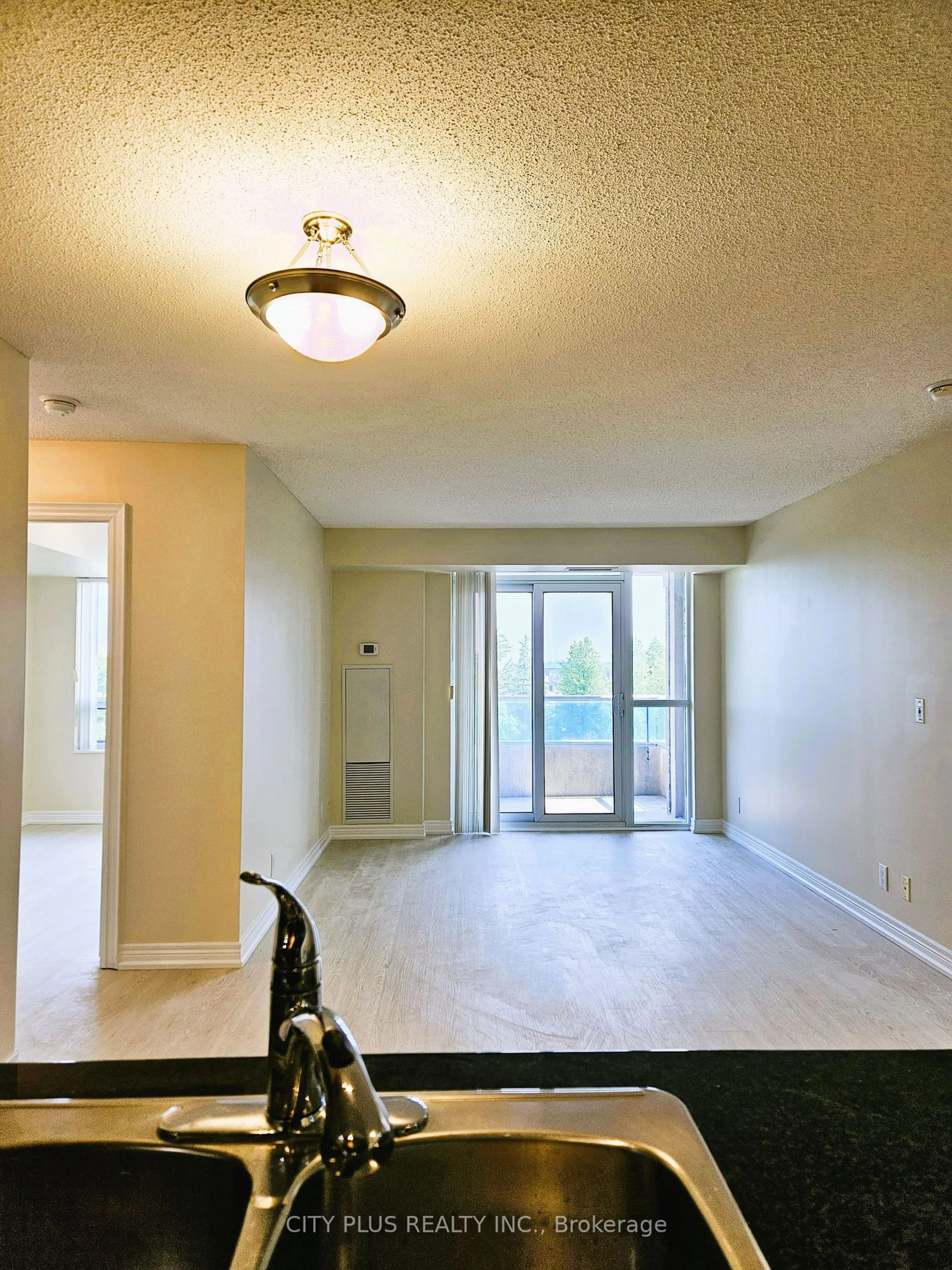 A pic of a room, not visible floor for 33 Cox Blvd #618, Markham Ontario L3R 8A6