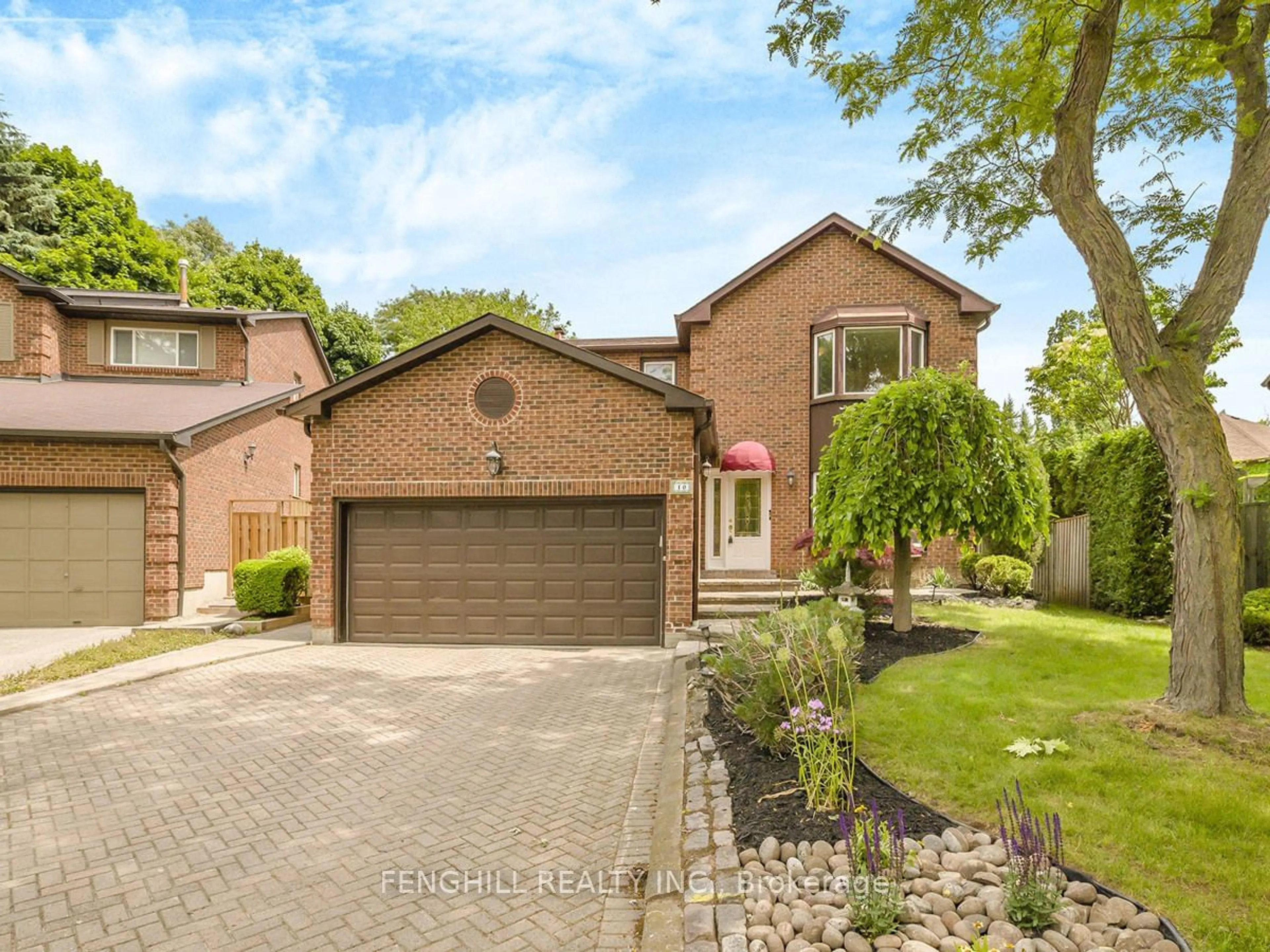 Frontside or backside of a home for 10 Spanhouse Cres, Markham Ontario L3R 4E3