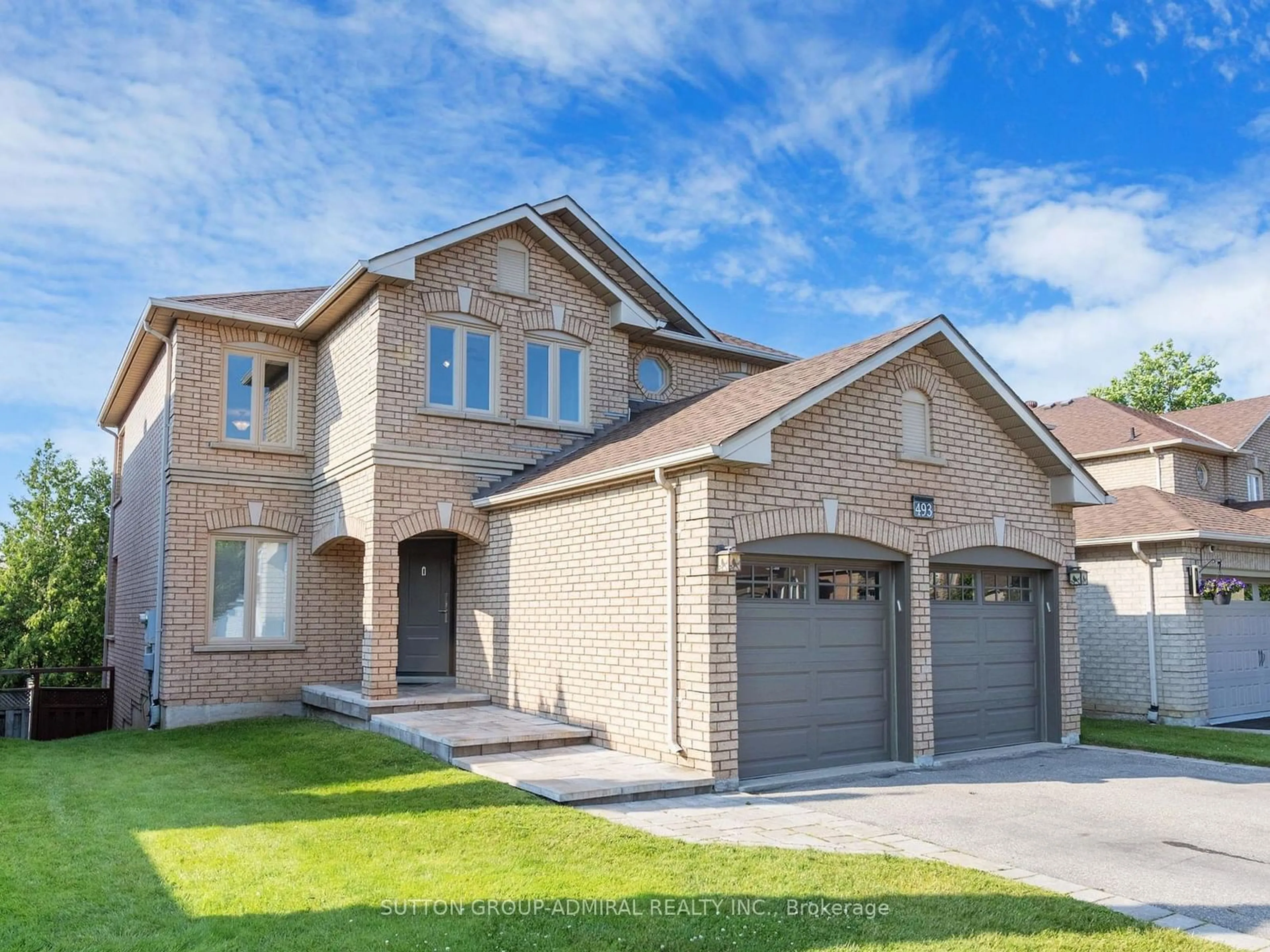 Home with brick exterior material for 493 Highcliffe Dr, Vaughan Ontario L4J 8L3