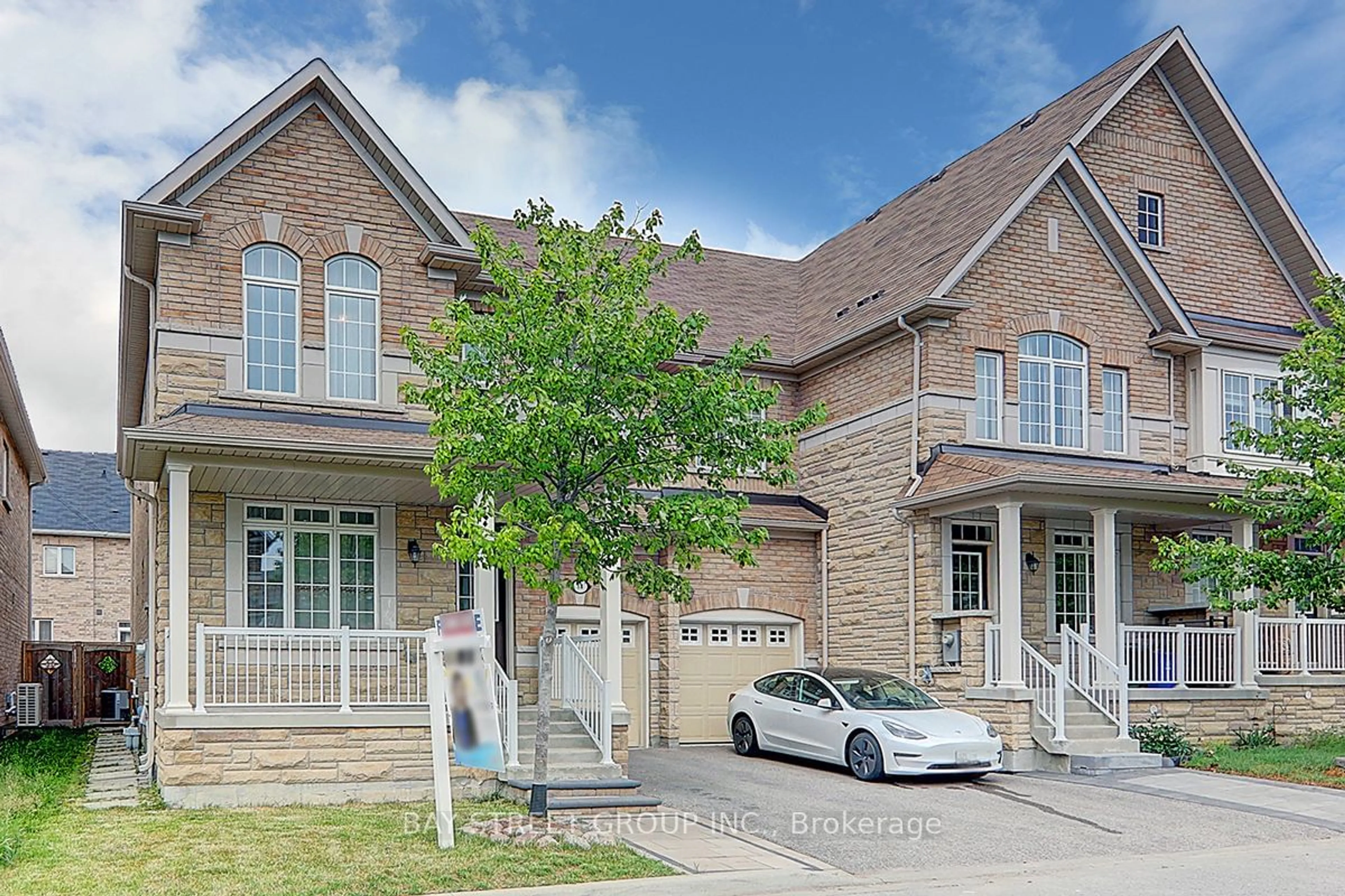 Home with brick exterior material for 18 Begonia St, Markham Ontario L6E 0N3