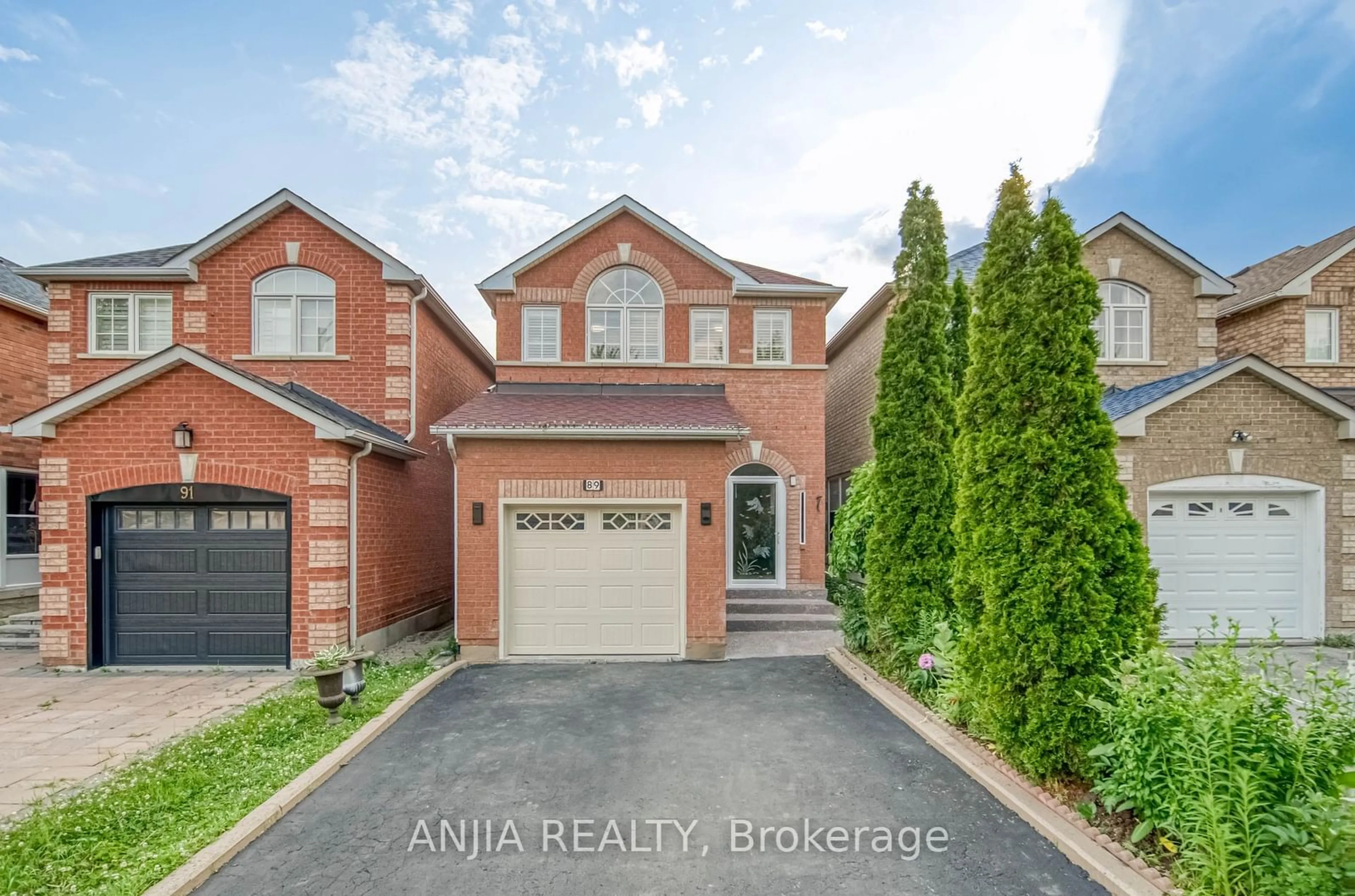 A pic from exterior of the house or condo for 89 Apollo Rd, Markham Ontario L3S 4H2
