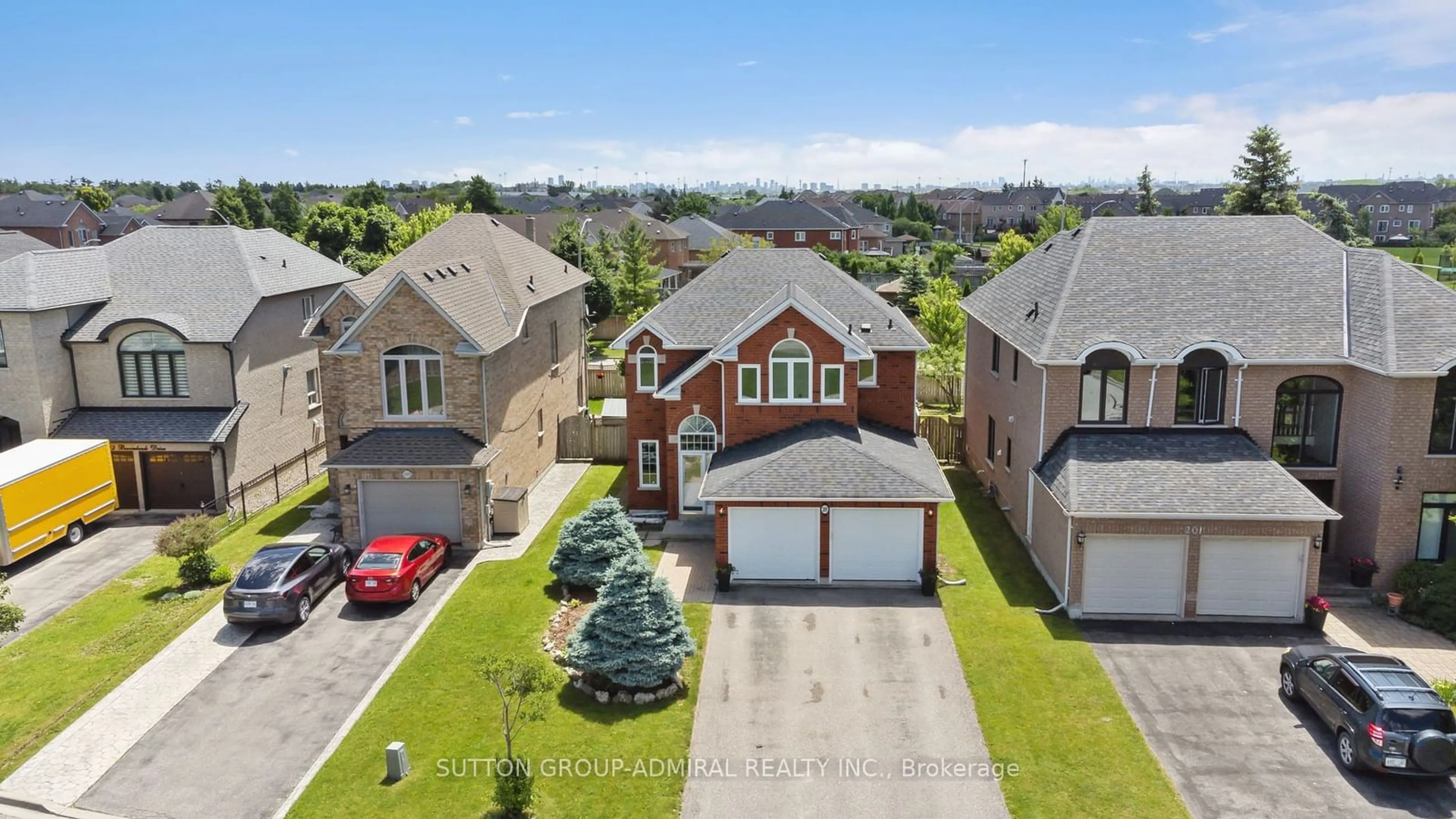 Frontside or backside of a home for 205 Broomlands Dr, Vaughan Ontario L6A 2K3