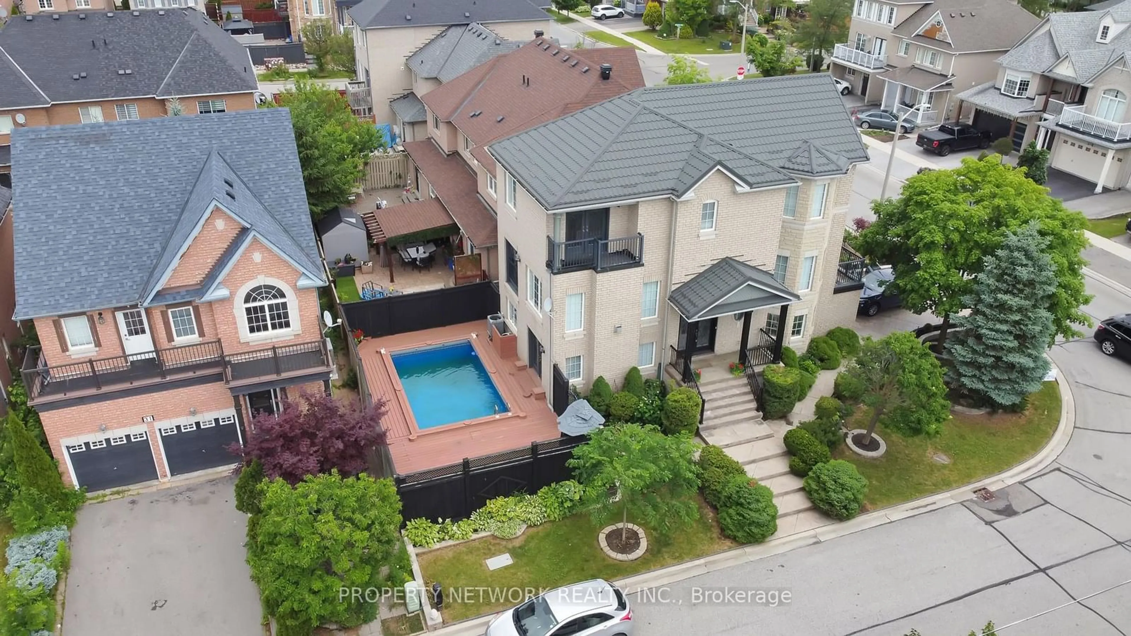 Frontside or backside of a home for 102 Grand Valley Blvd, Vaughan Ontario L6A 3K5