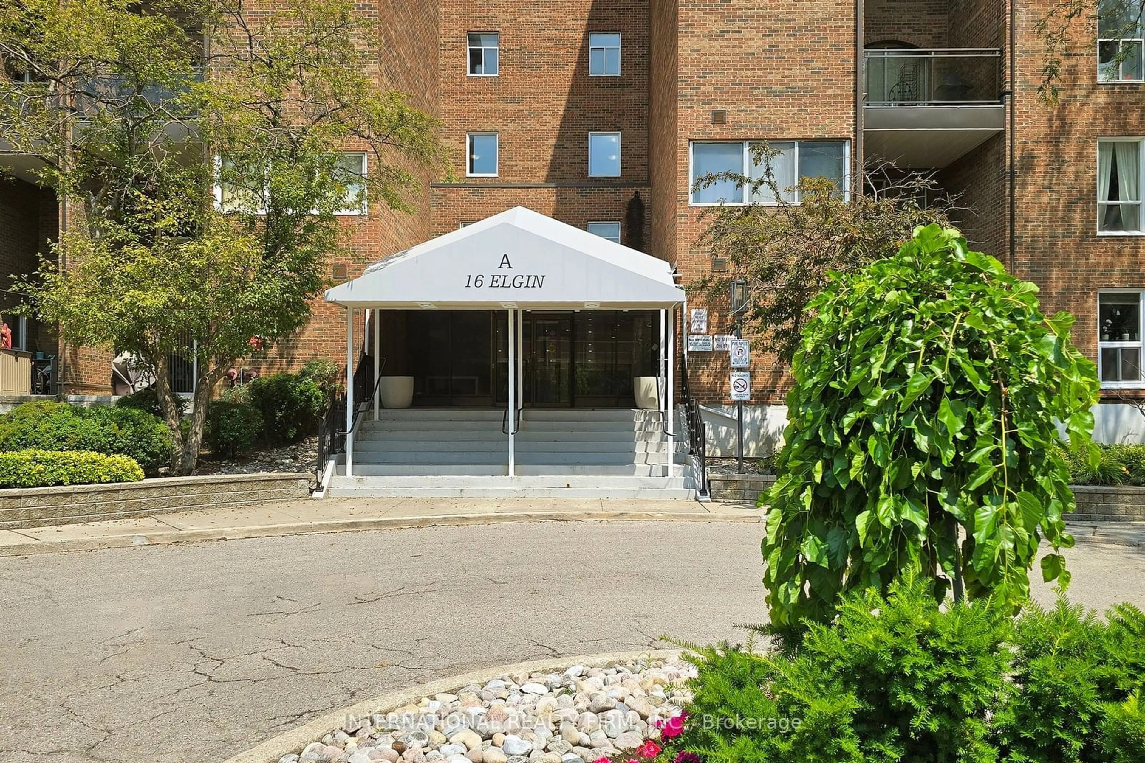 A pic from exterior of the house or condo for 16A Elgin St #311, Markham Ontario L3T 4T4