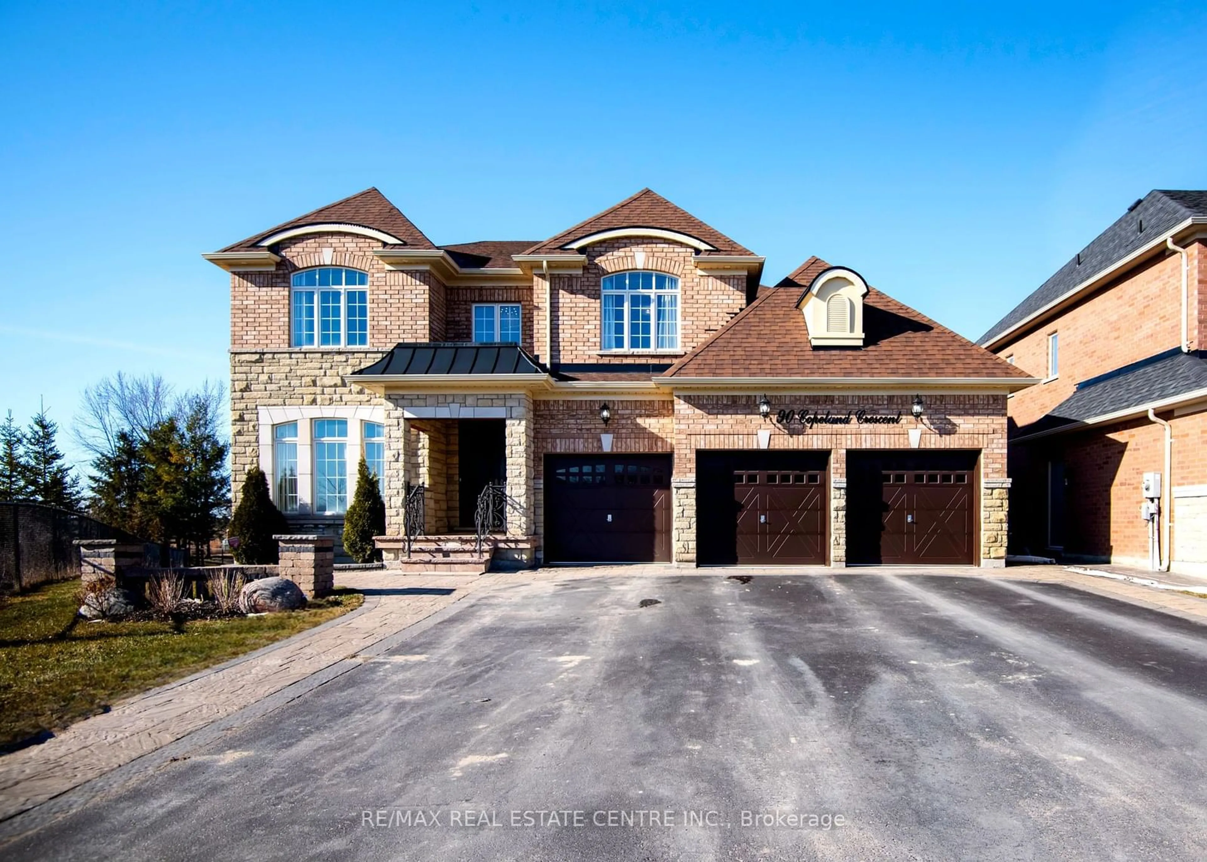 Home with brick exterior material for 90 Copeland Cres, Innisfil Ontario L0L 1L0