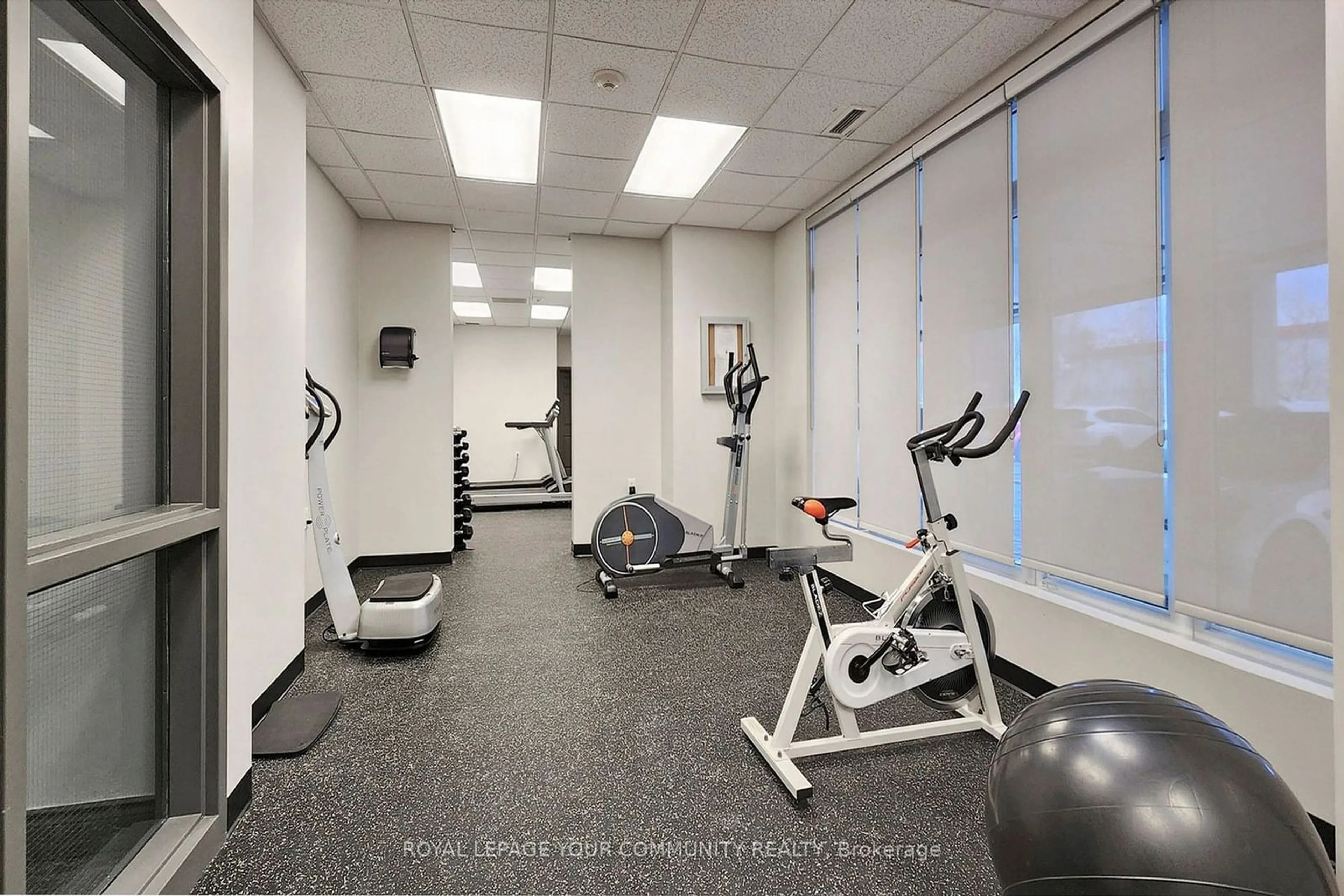 Gym or fitness room for 15450 Yonge St #306, Aurora Ontario L4G 0K1