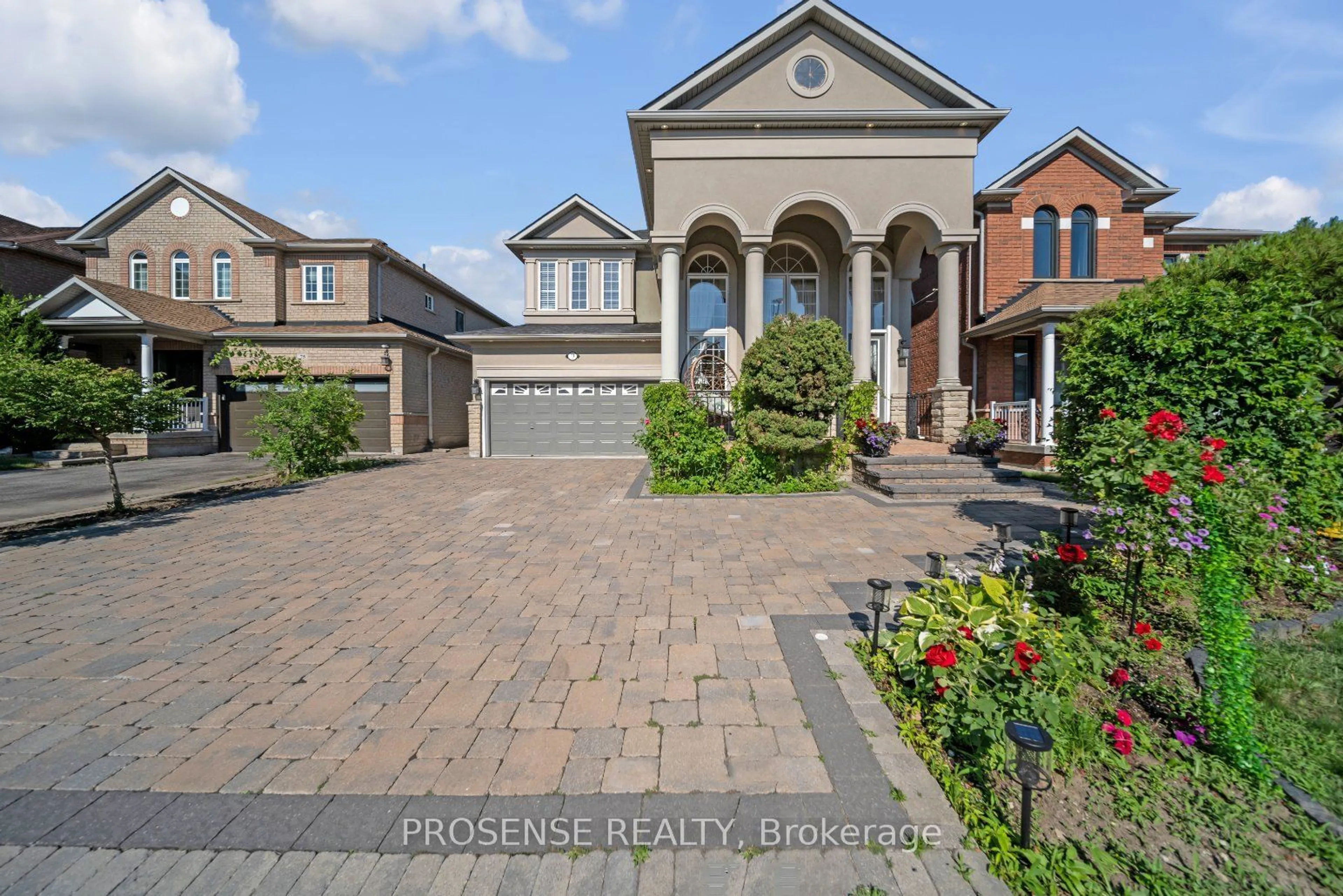 Frontside or backside of a home for 71 Oland Dr, Vaughan Ontario L4H 2H2