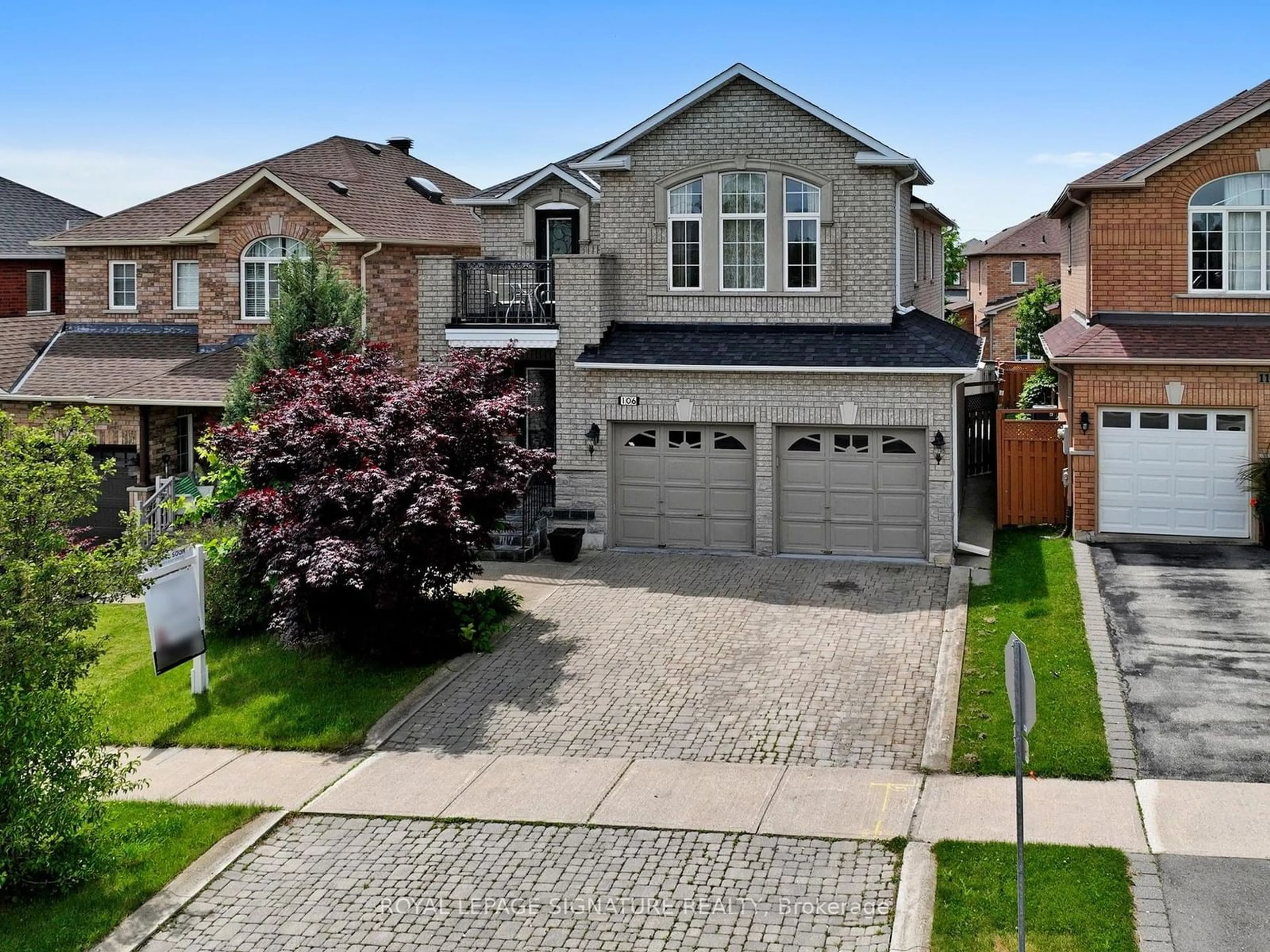 Frontside or backside of a home for 106 Forest Fountain Dr, Vaughan Ontario L4H 1S4