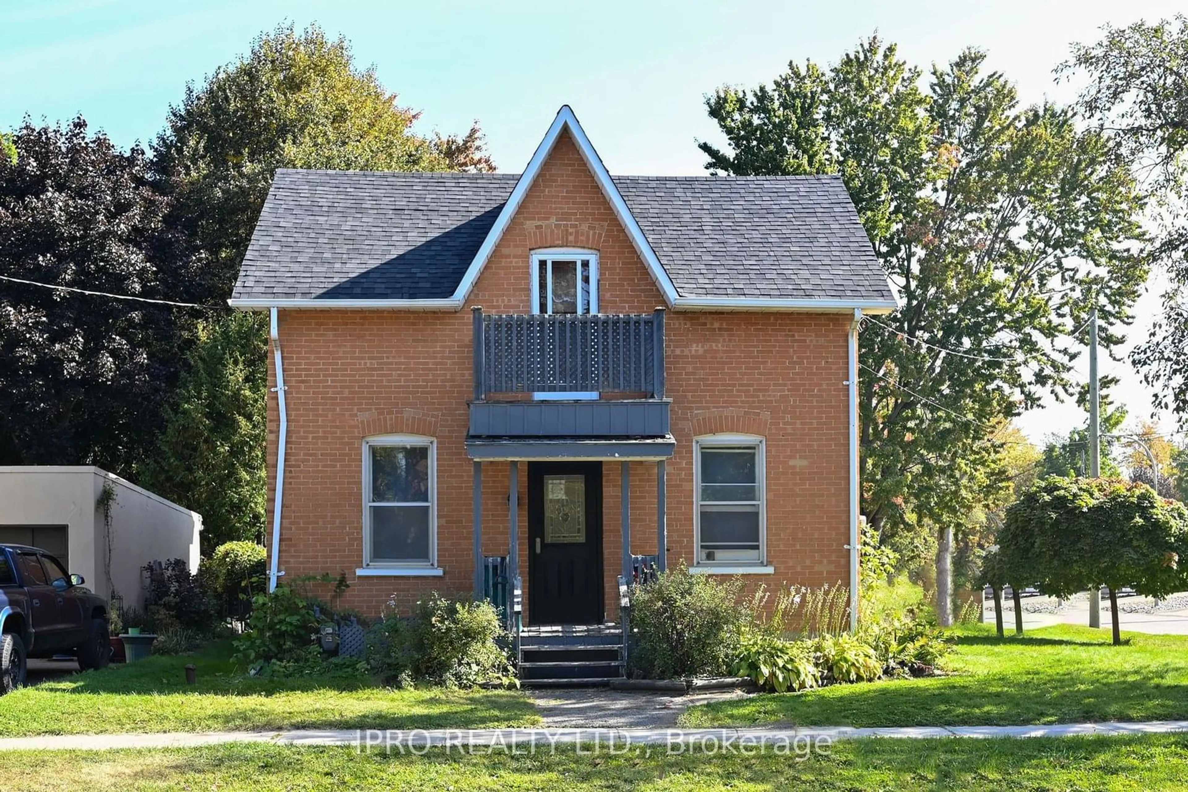 Home with brick exterior material for 45 Centre St, New Tecumseth Ontario L9R 1G8