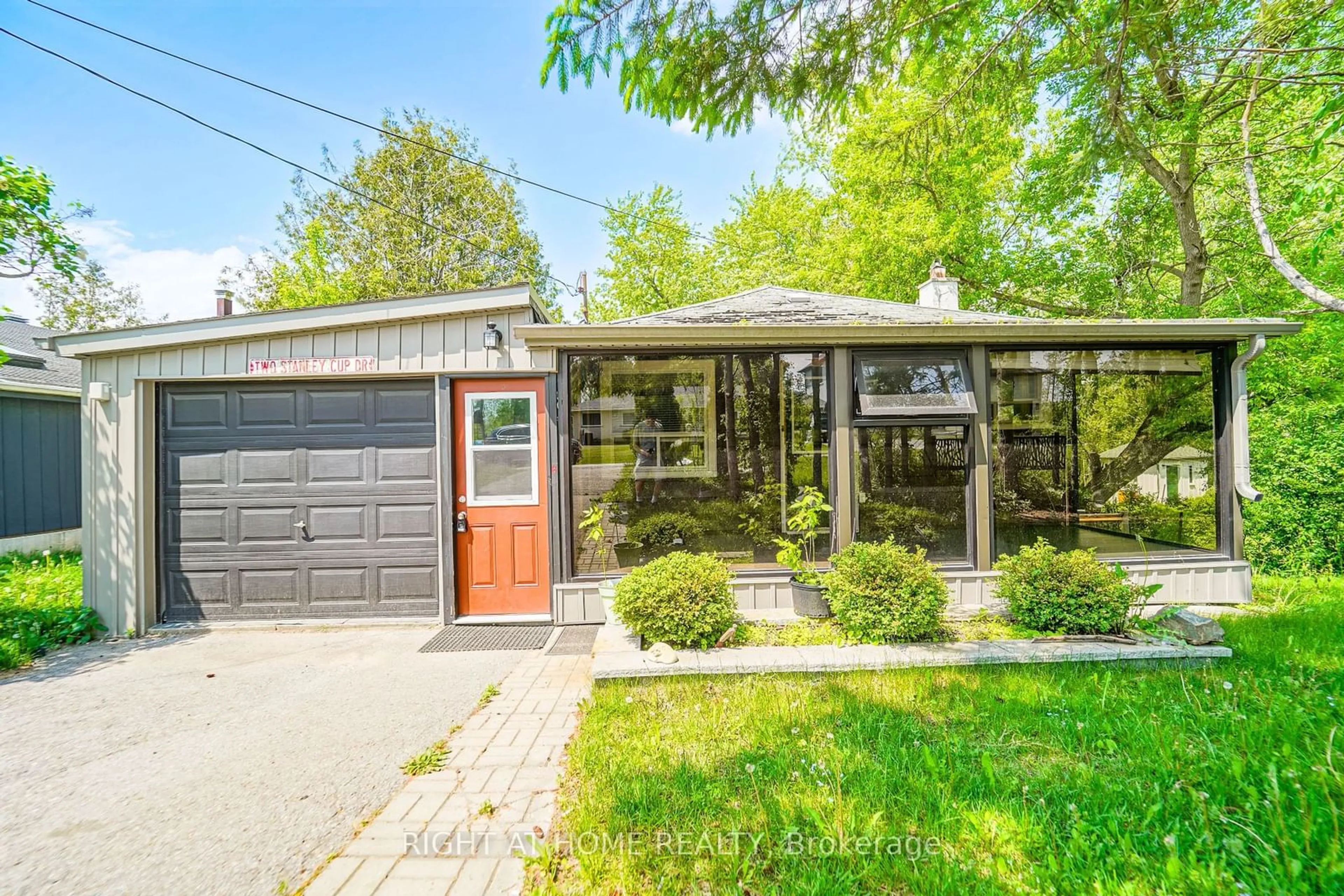 Unknown for 6072 Hillsdale Dr, Whitchurch-Stouffville Ontario L4A 7X3