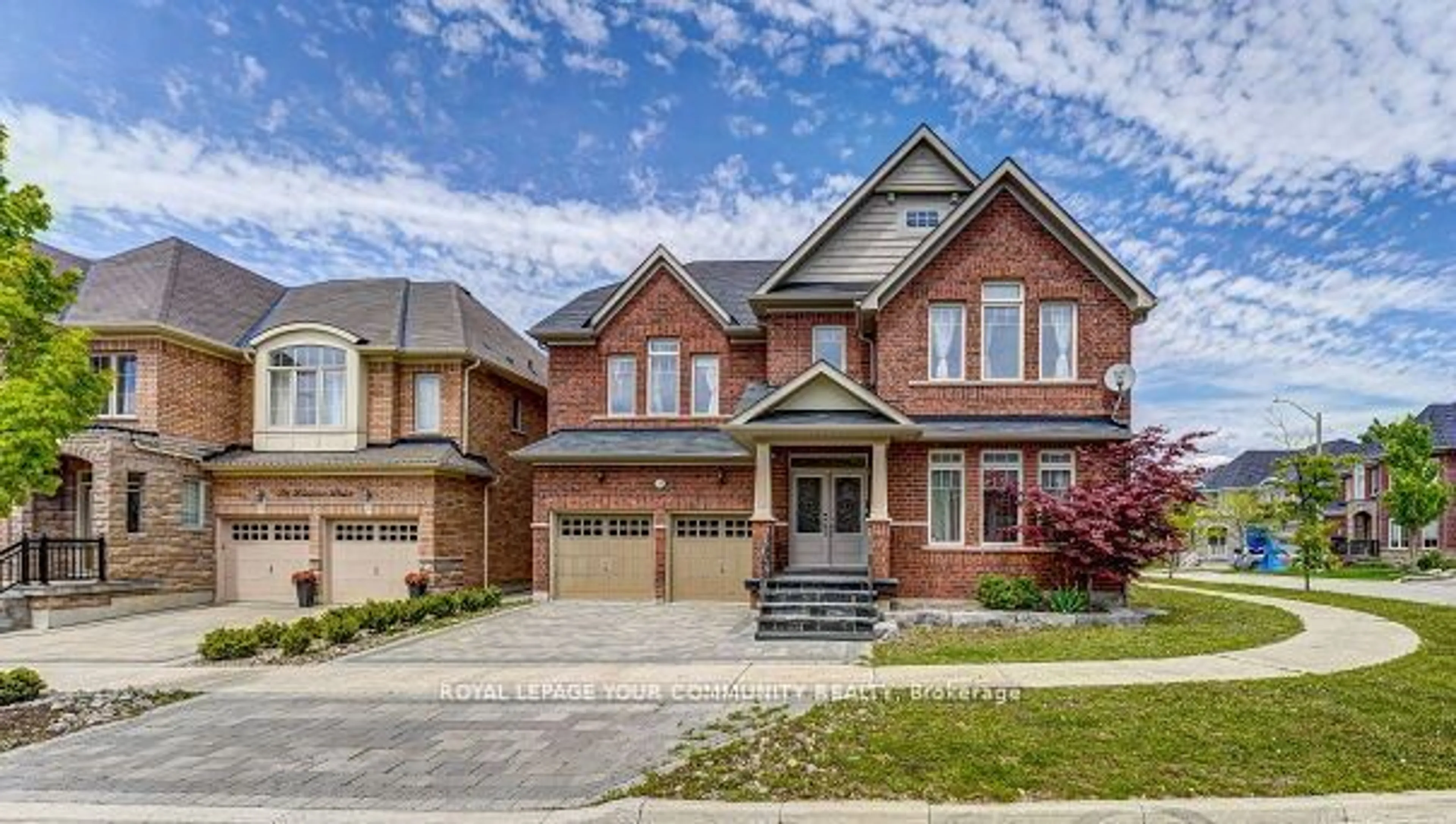 Home with brick exterior material for 28 Linacre Dr, Richmond Hill Ontario L4E 0W2