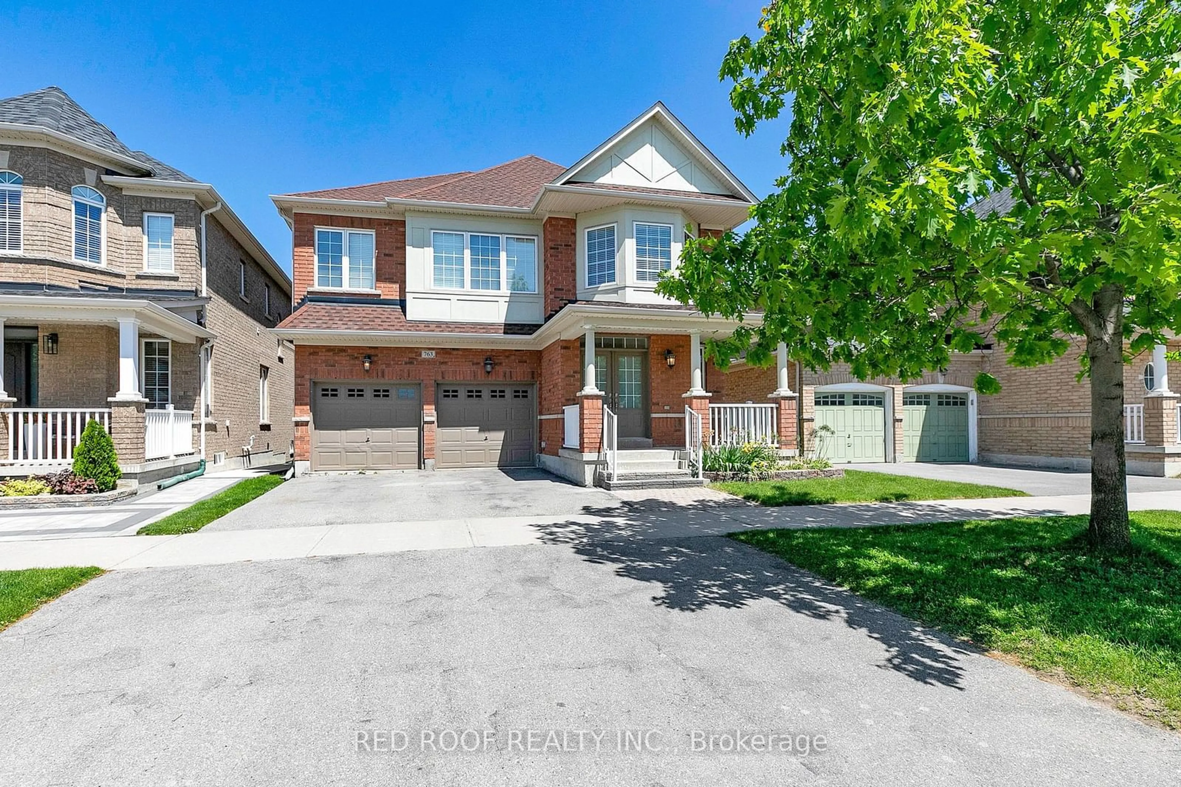 Frontside or backside of a home for 763 Millard St, Whitchurch-Stouffville Ontario L4A 0B5