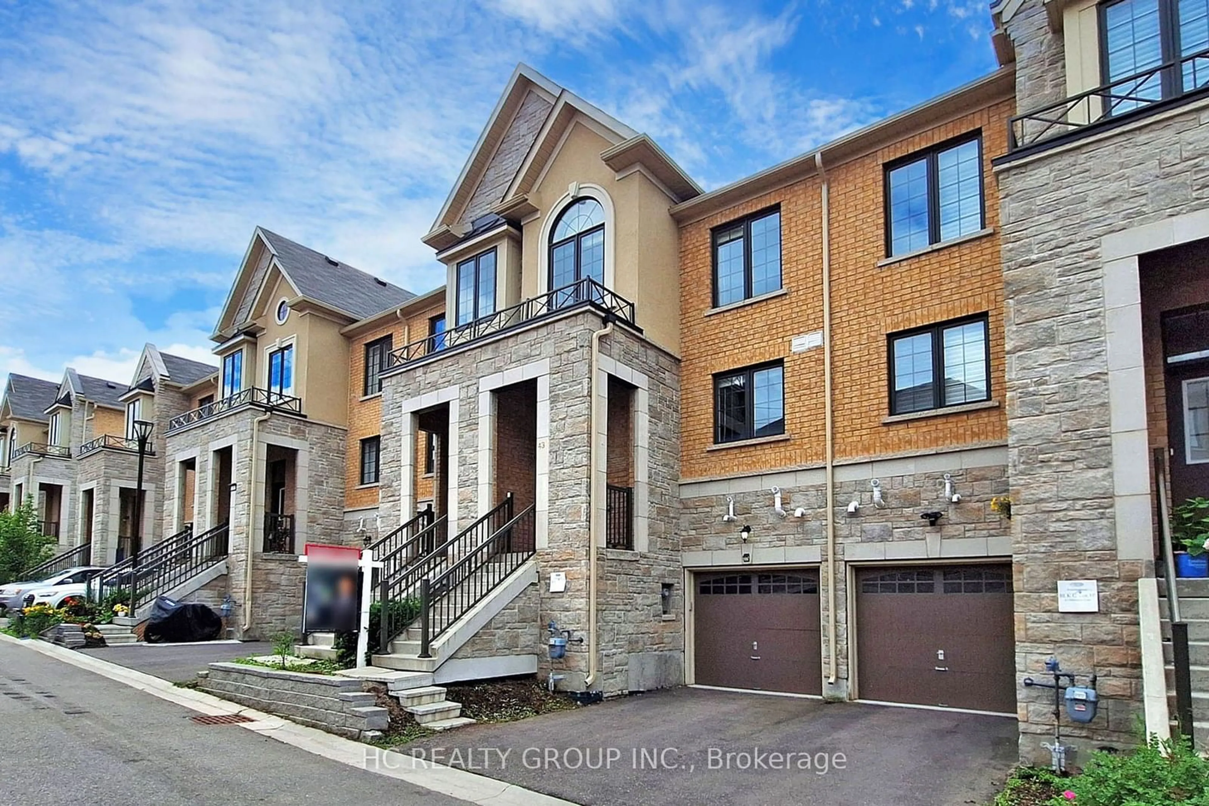 A pic from exterior of the house or condo for 43 Milbourne Lane, Richmond Hill Ontario L4E 1G4