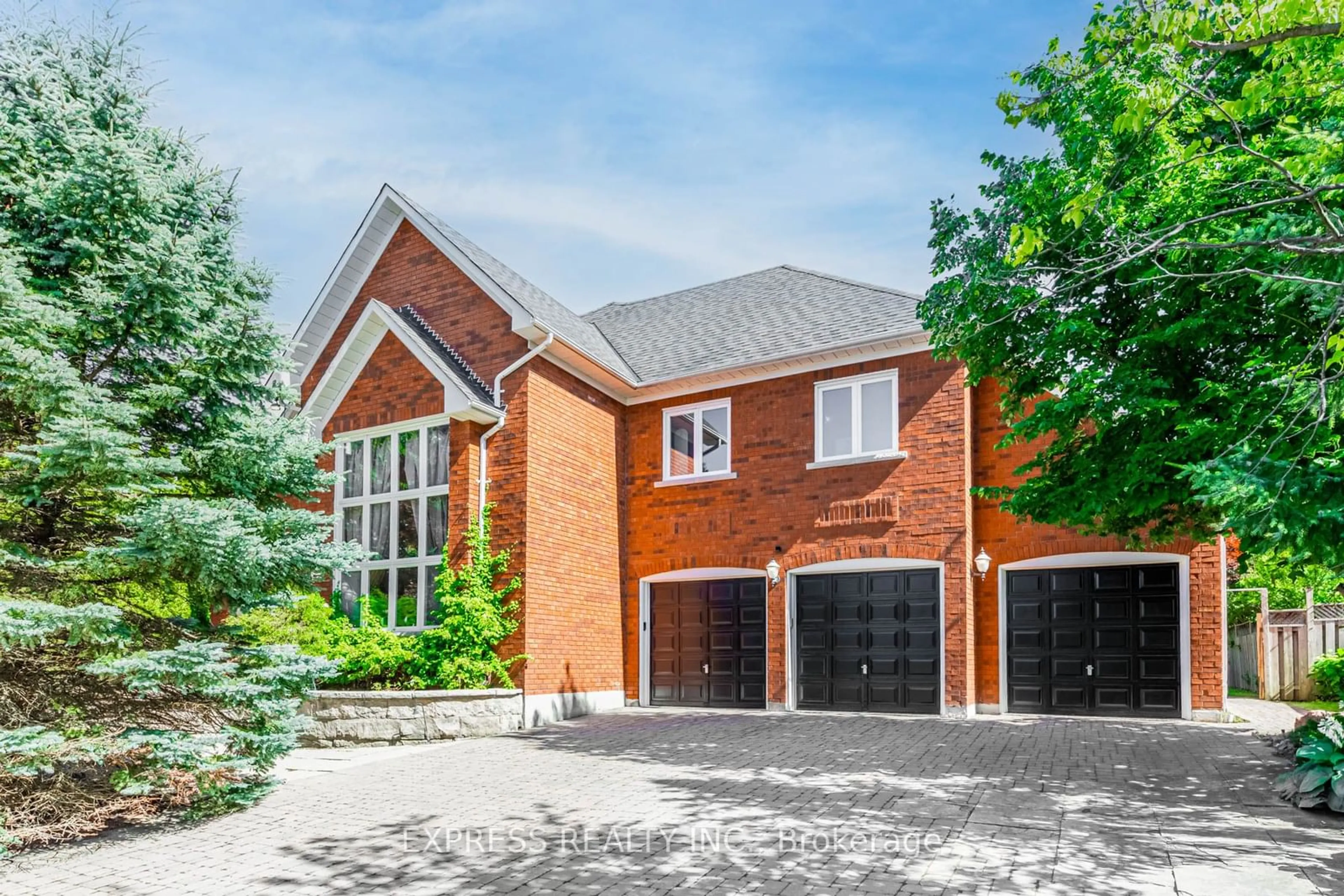 Home with brick exterior material for 23 Vesta Dr, Richmond Hill Ontario L4B 2M2